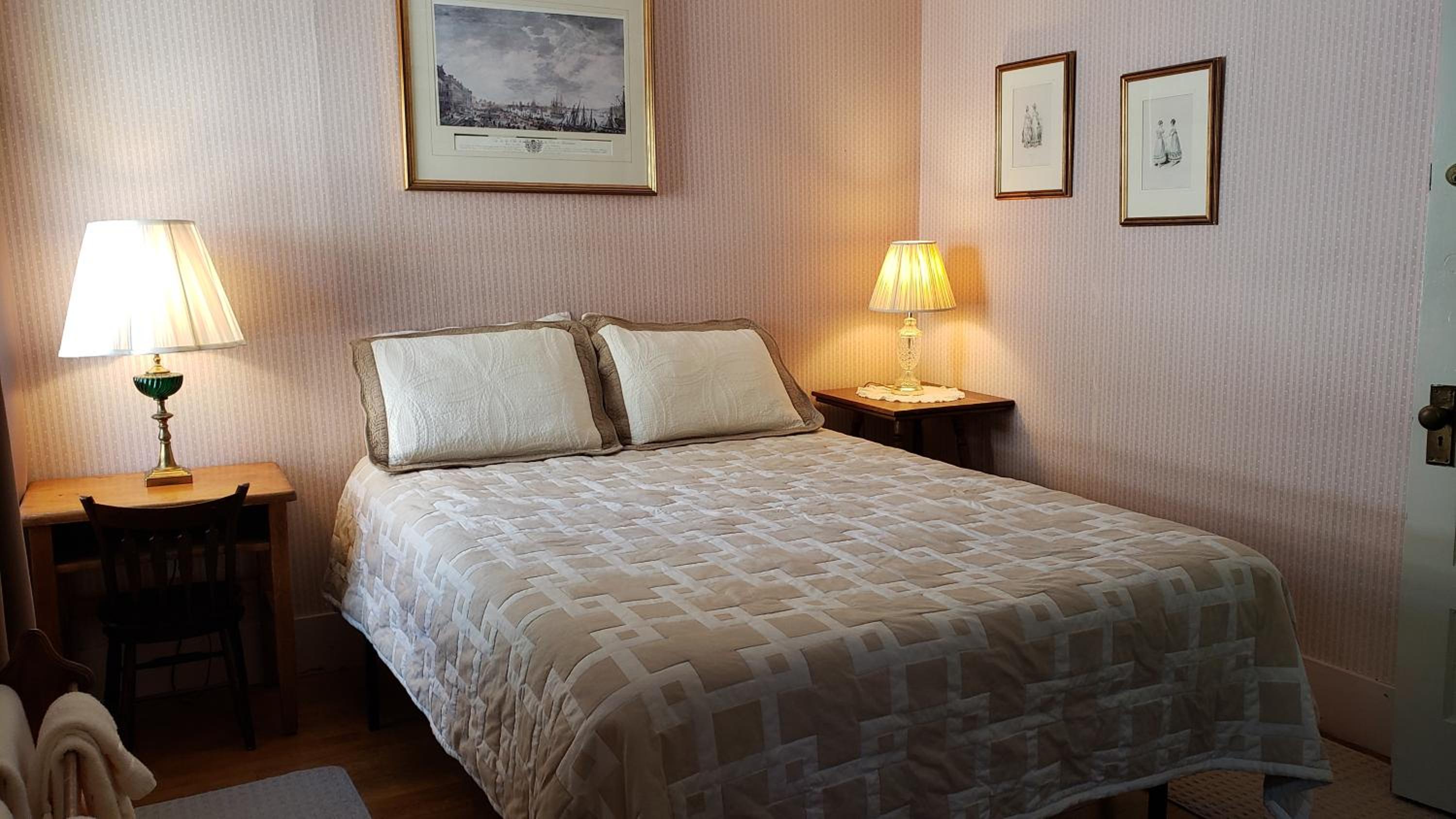 Queen Room with Shared Bathroom