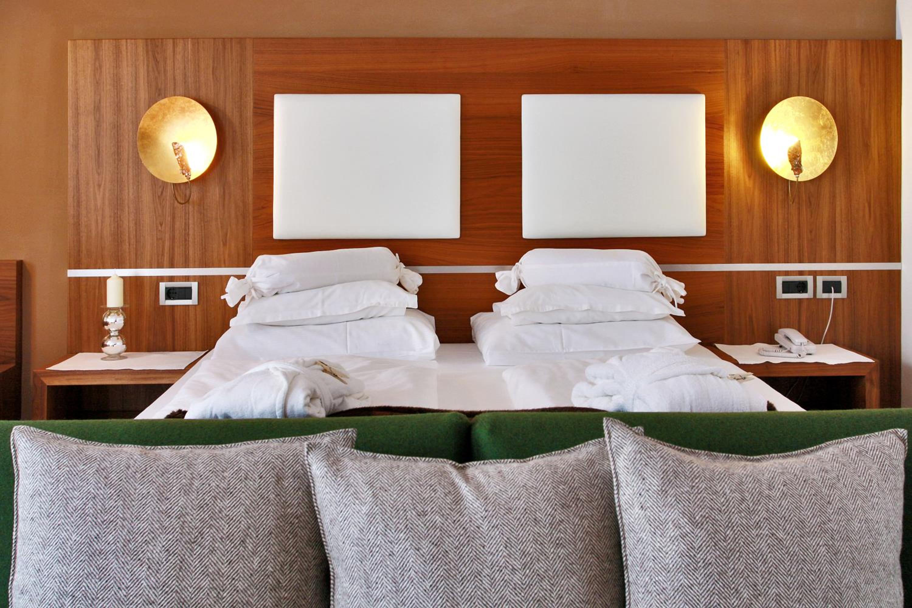 Junior Suite - No Pets Allowed - Photo 1