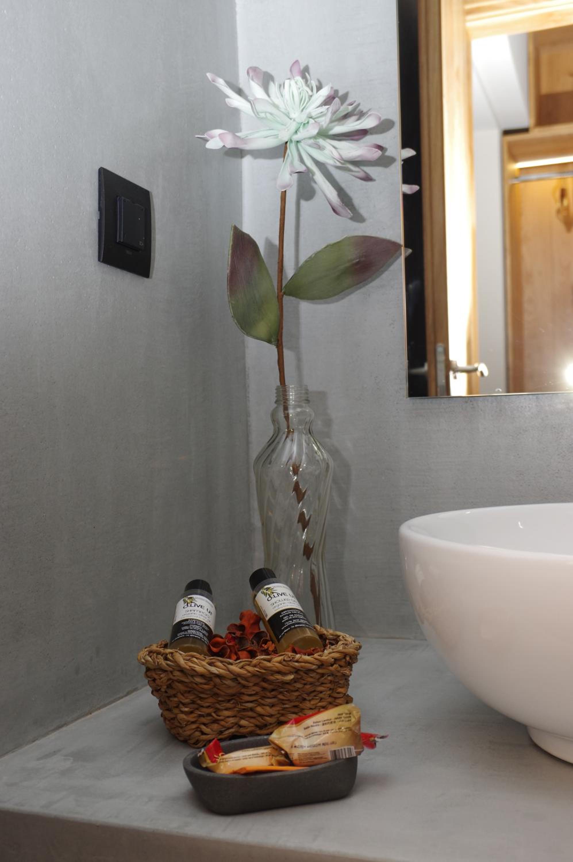 Double Room with Sea View - Photo 14