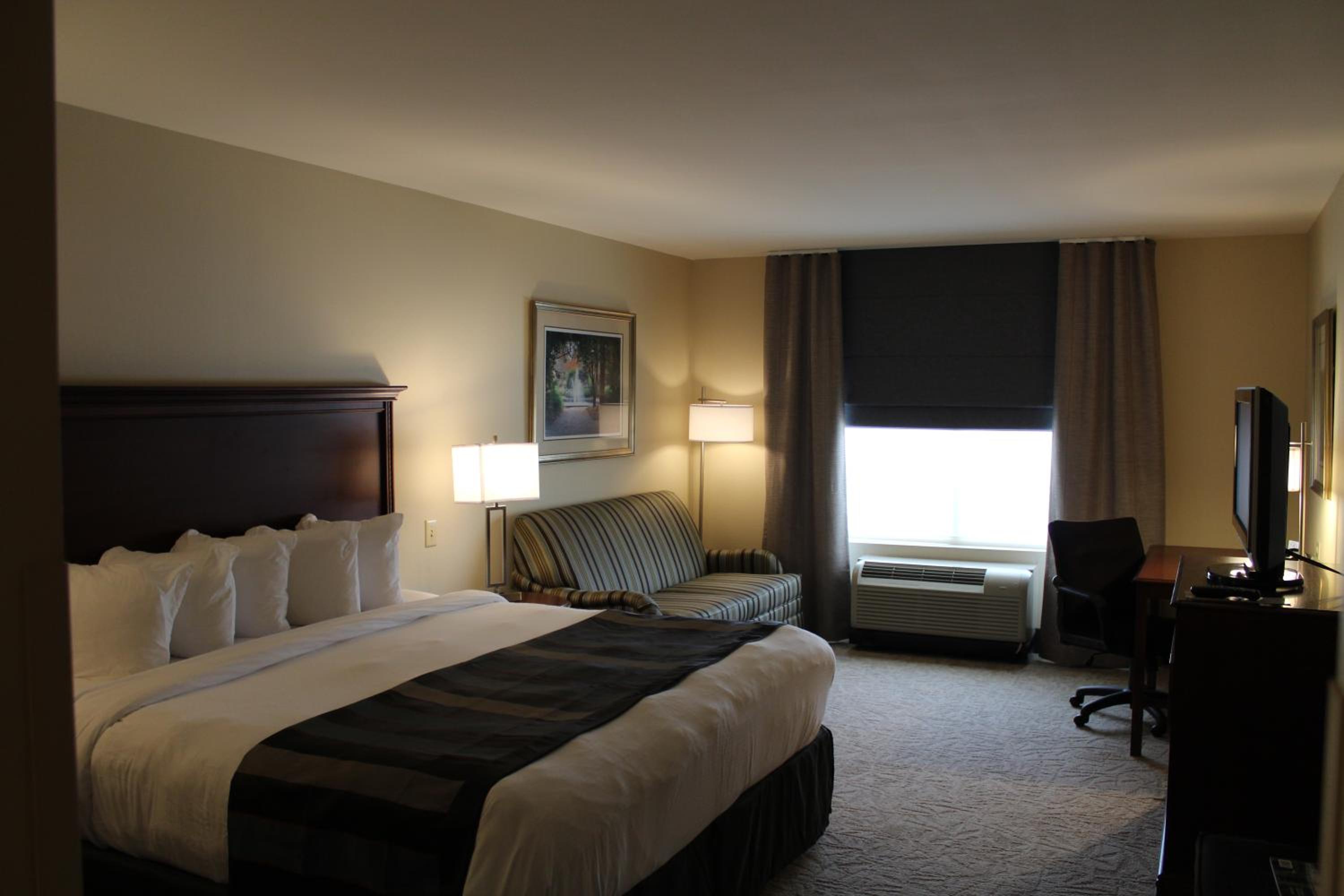 King Room - Disability Access/Non-Smoking - Photo 6