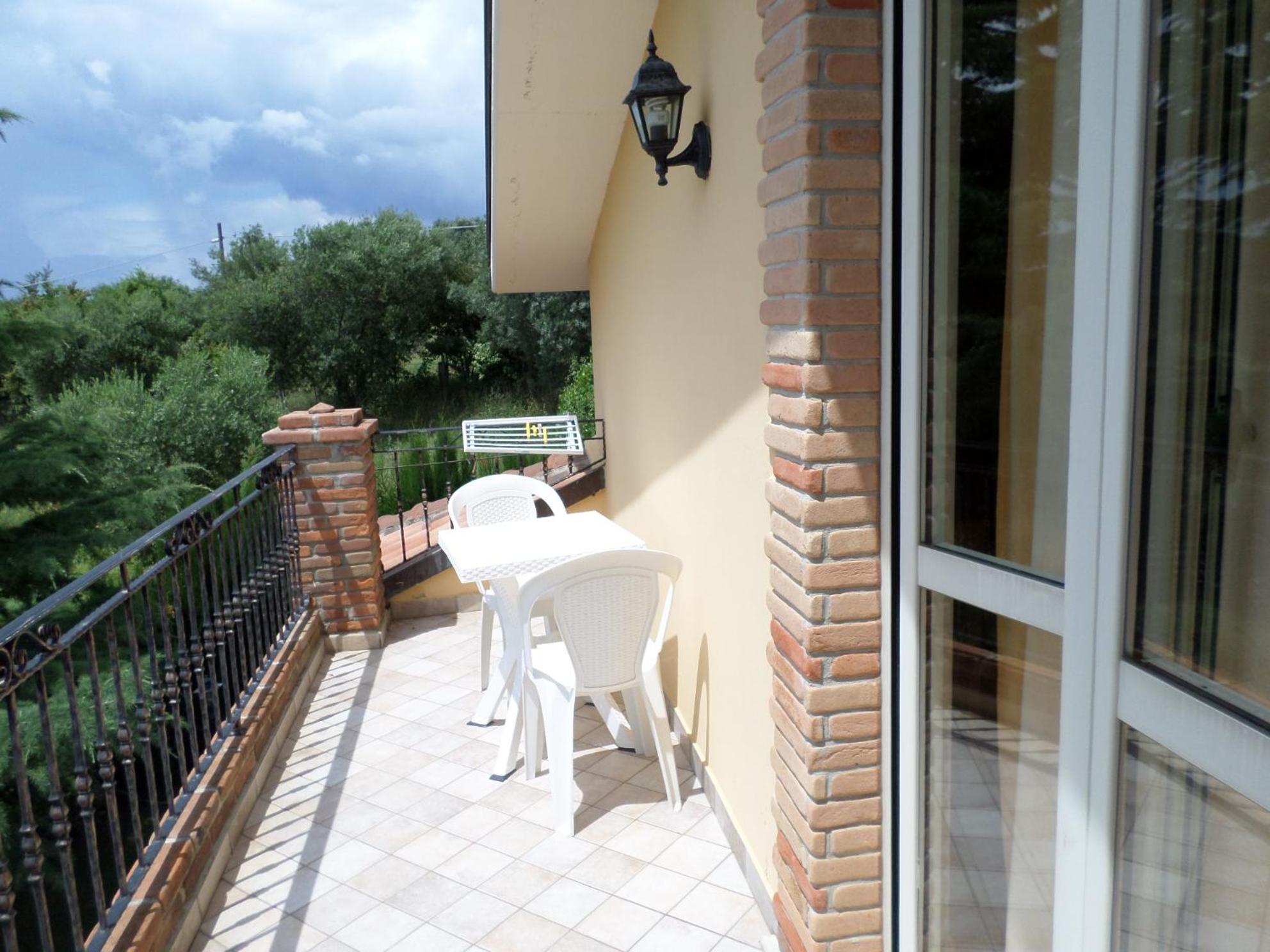 Double Room with Balcony photo 2