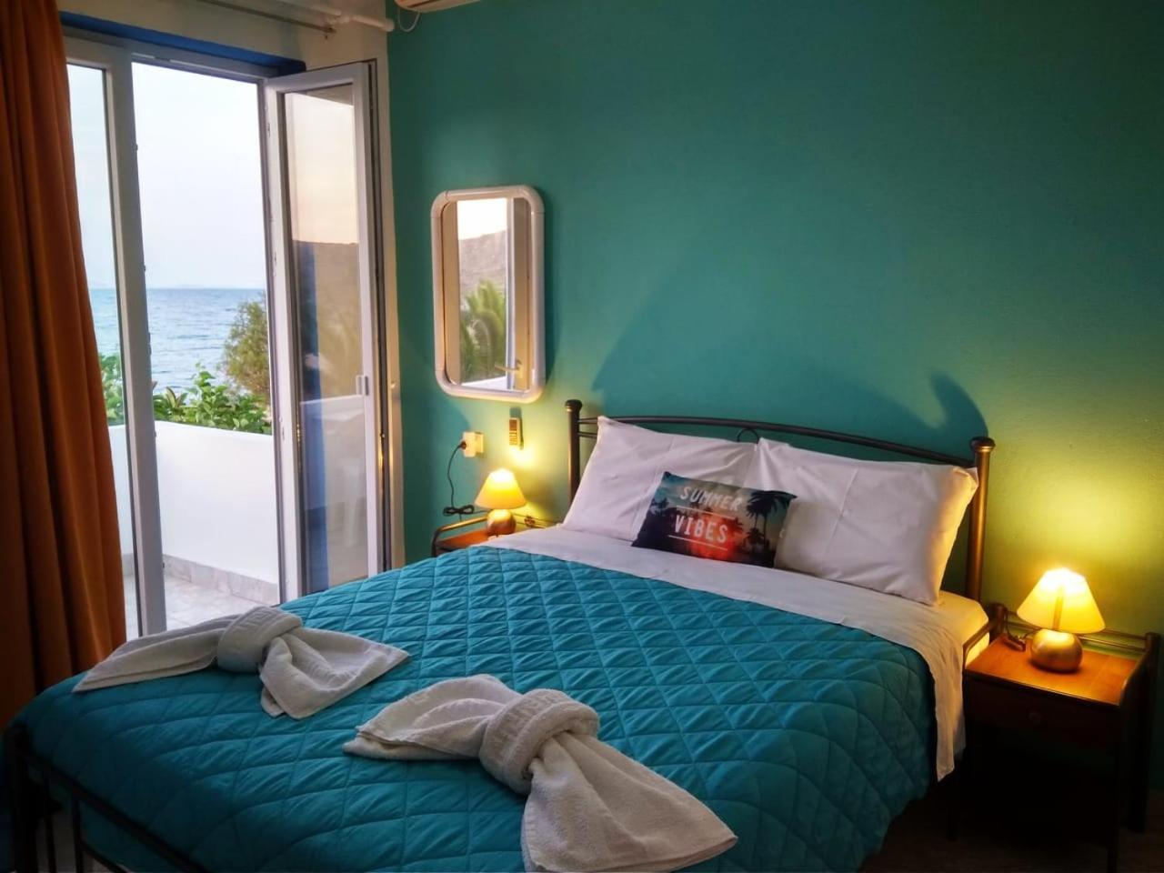 Double Room with Sea View - Photo 4