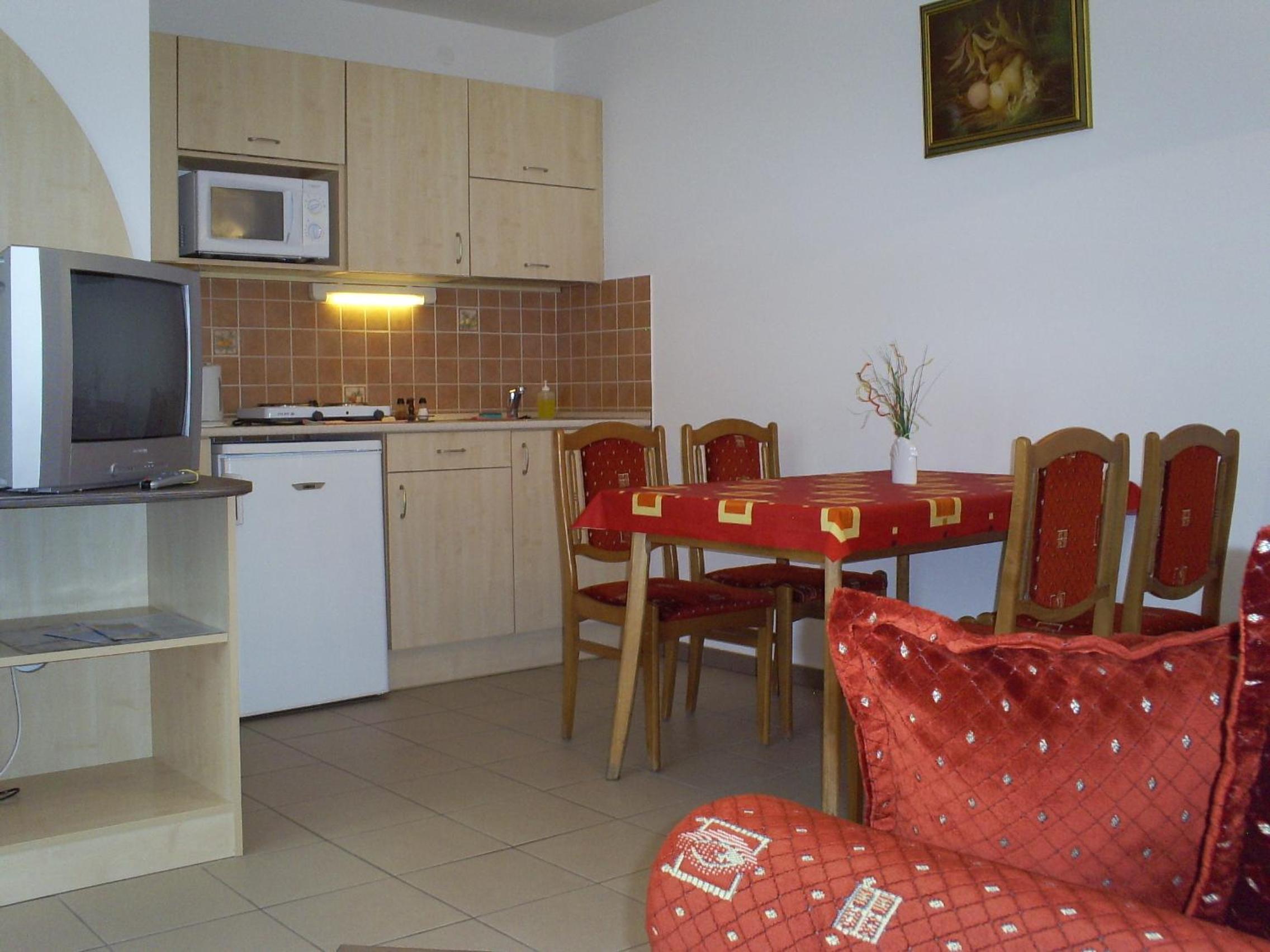 Apartment (4 Adults) photo 1