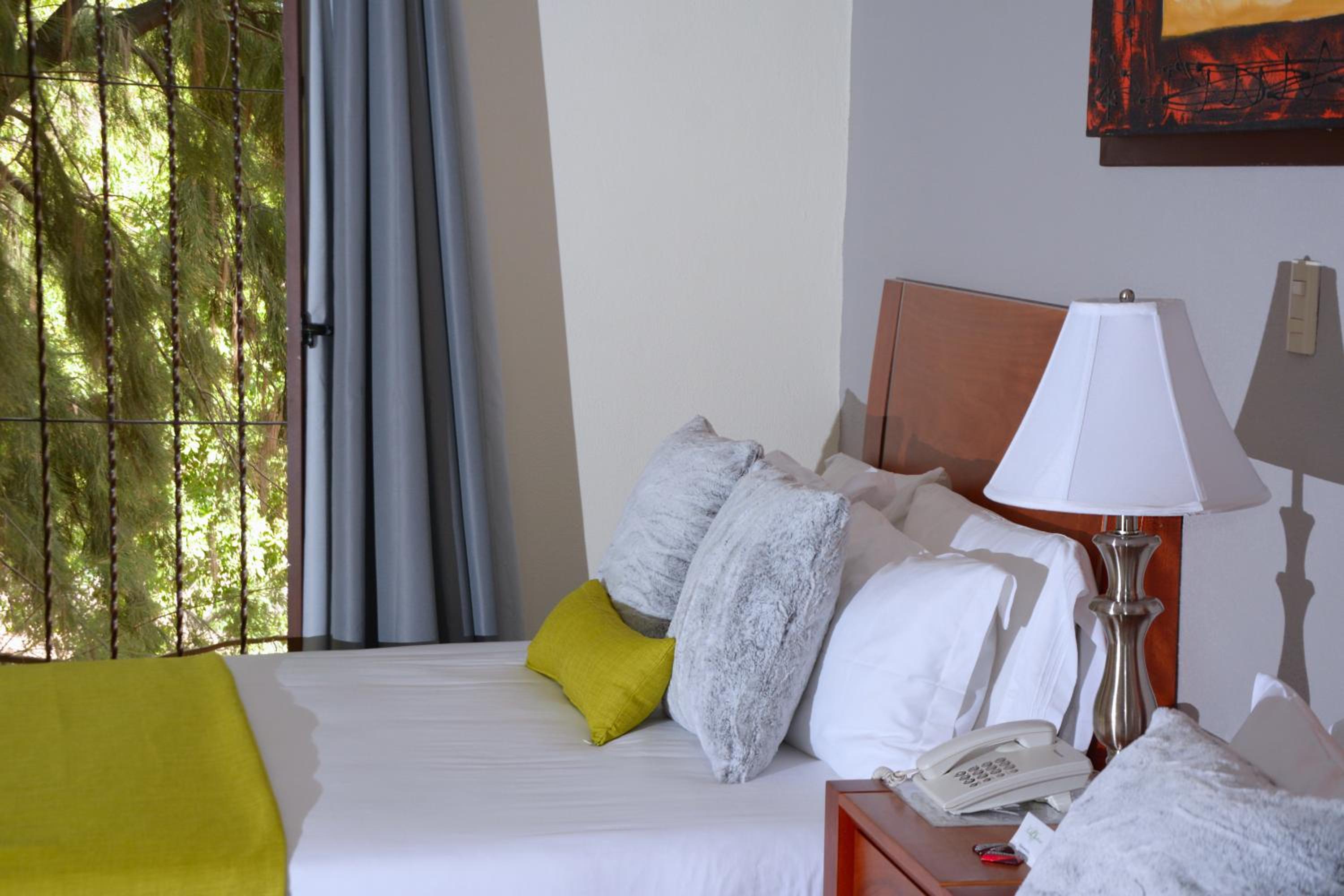 Standard Double Room with Two Double Beds - Photo 2