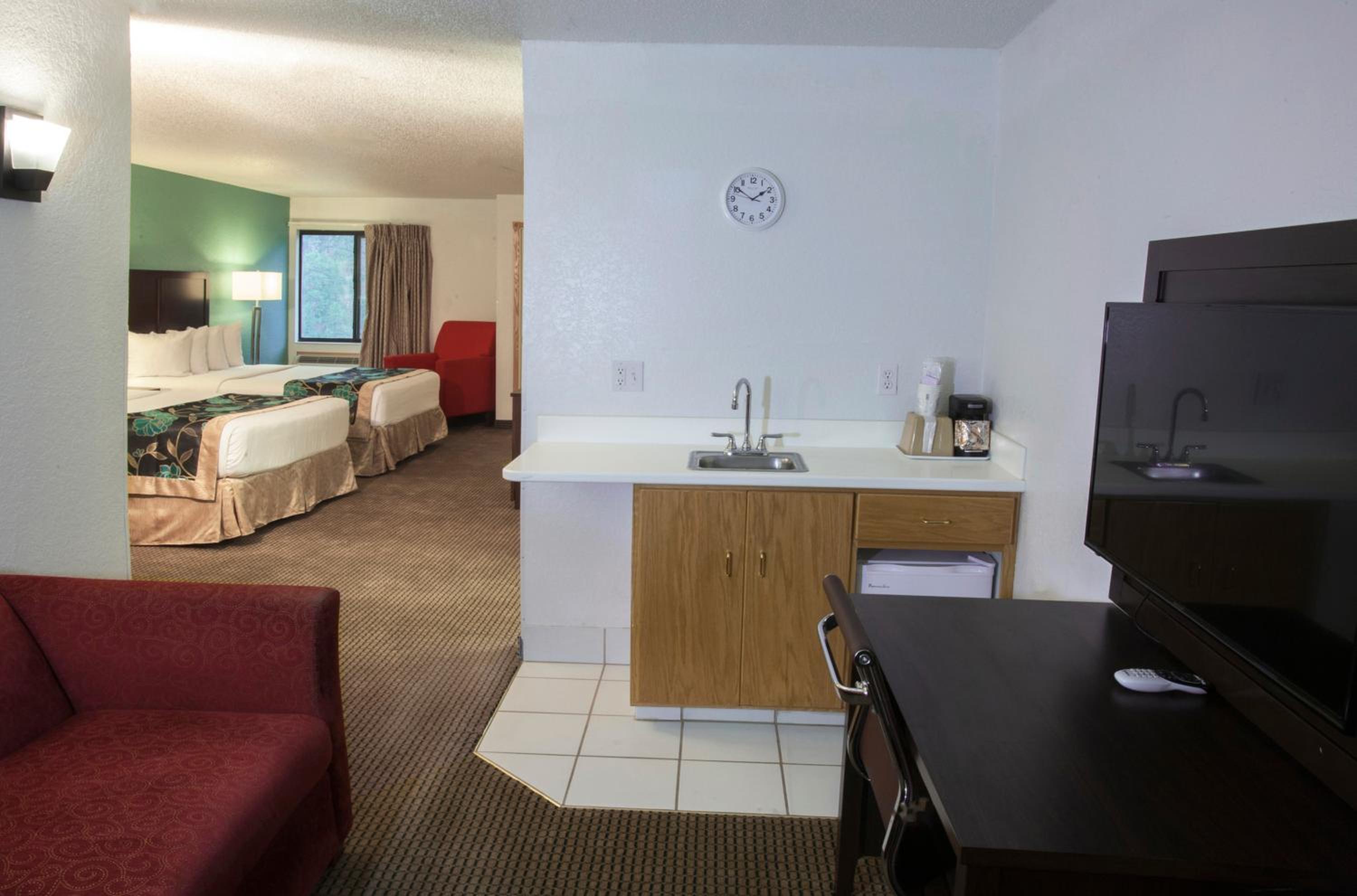 Studio Suite with Two Queen Beds - Non-Smoking - Photo 2