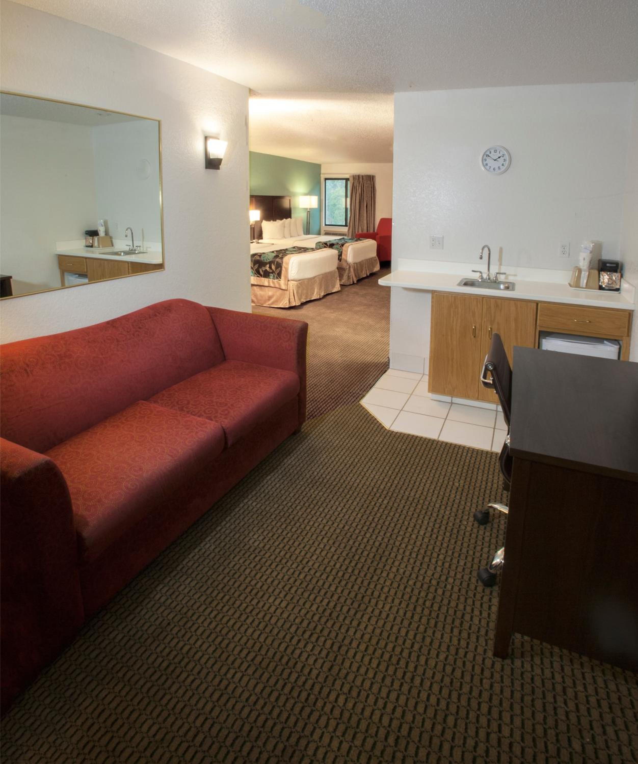 Studio Suite with Two Queen Beds - Non-Smoking - Photo 3
