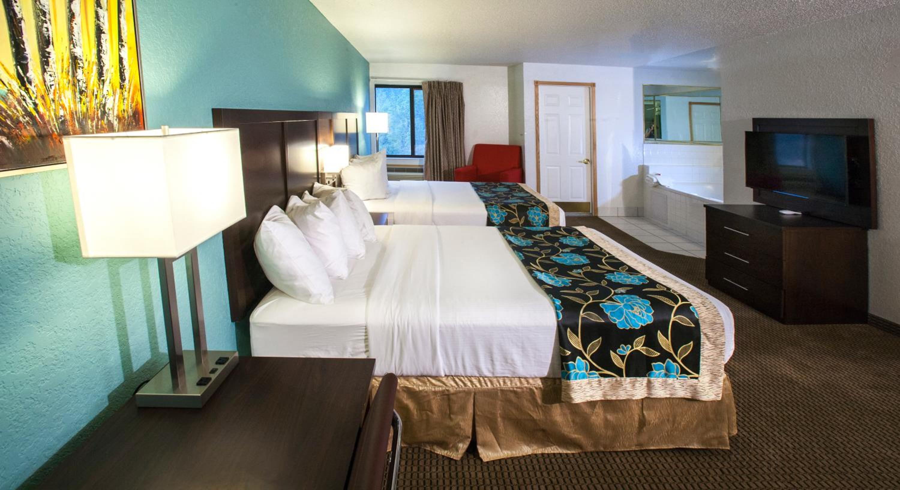 Studio Suite with Two Queen Beds - Non-Smoking - Photo 4