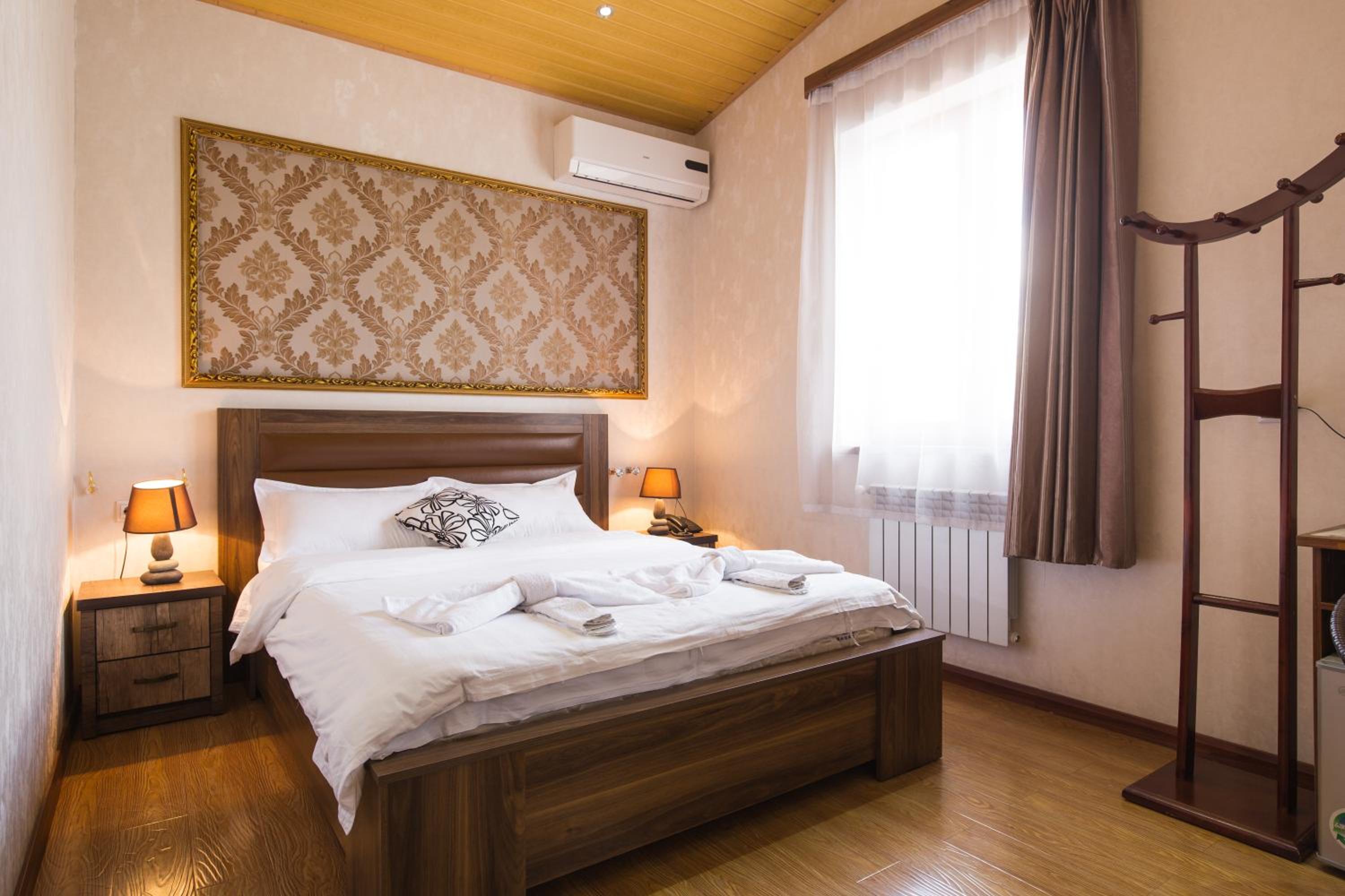 Deluxe Room - Photo 3