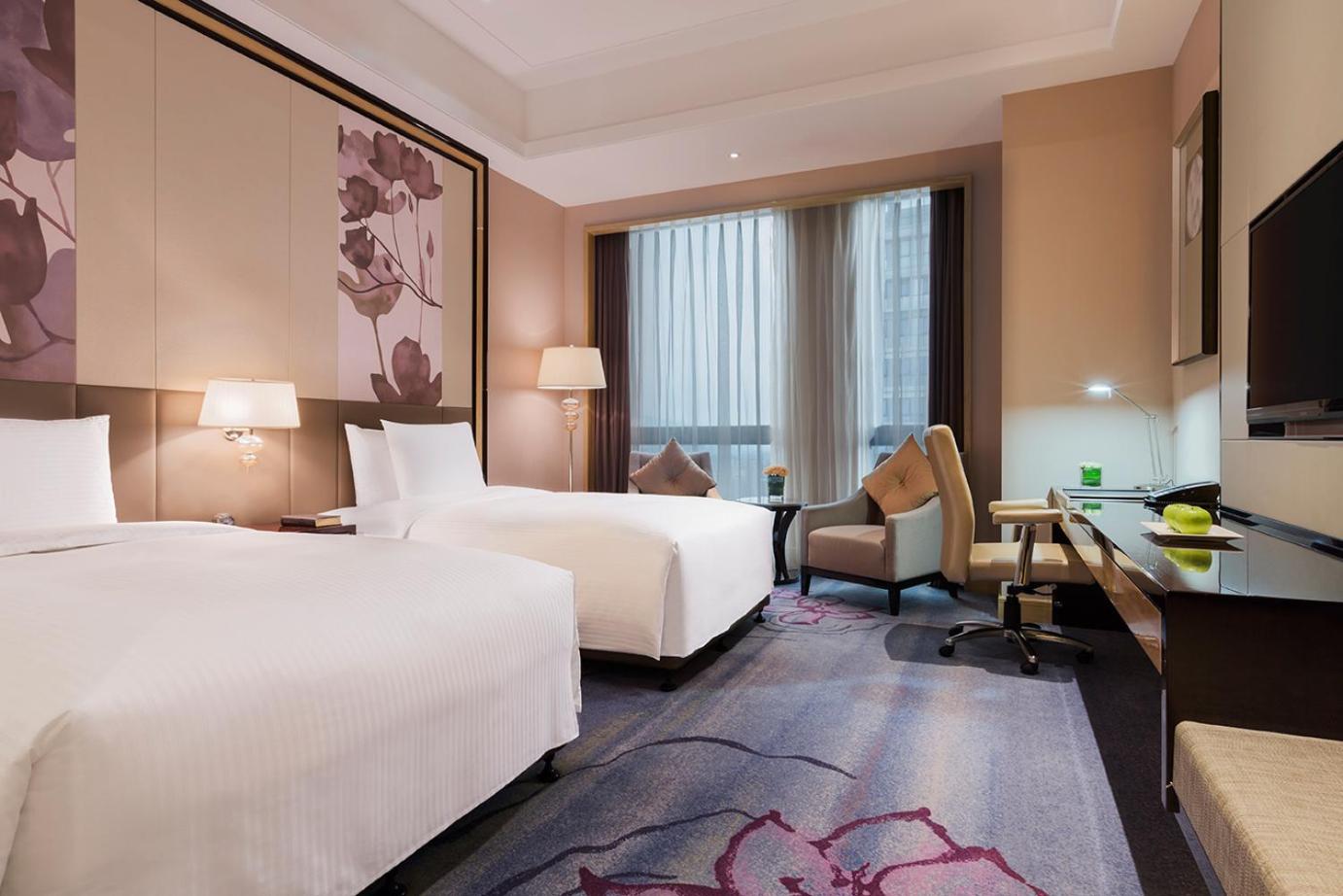 Grand Deluxe Twin Room with View photo 2