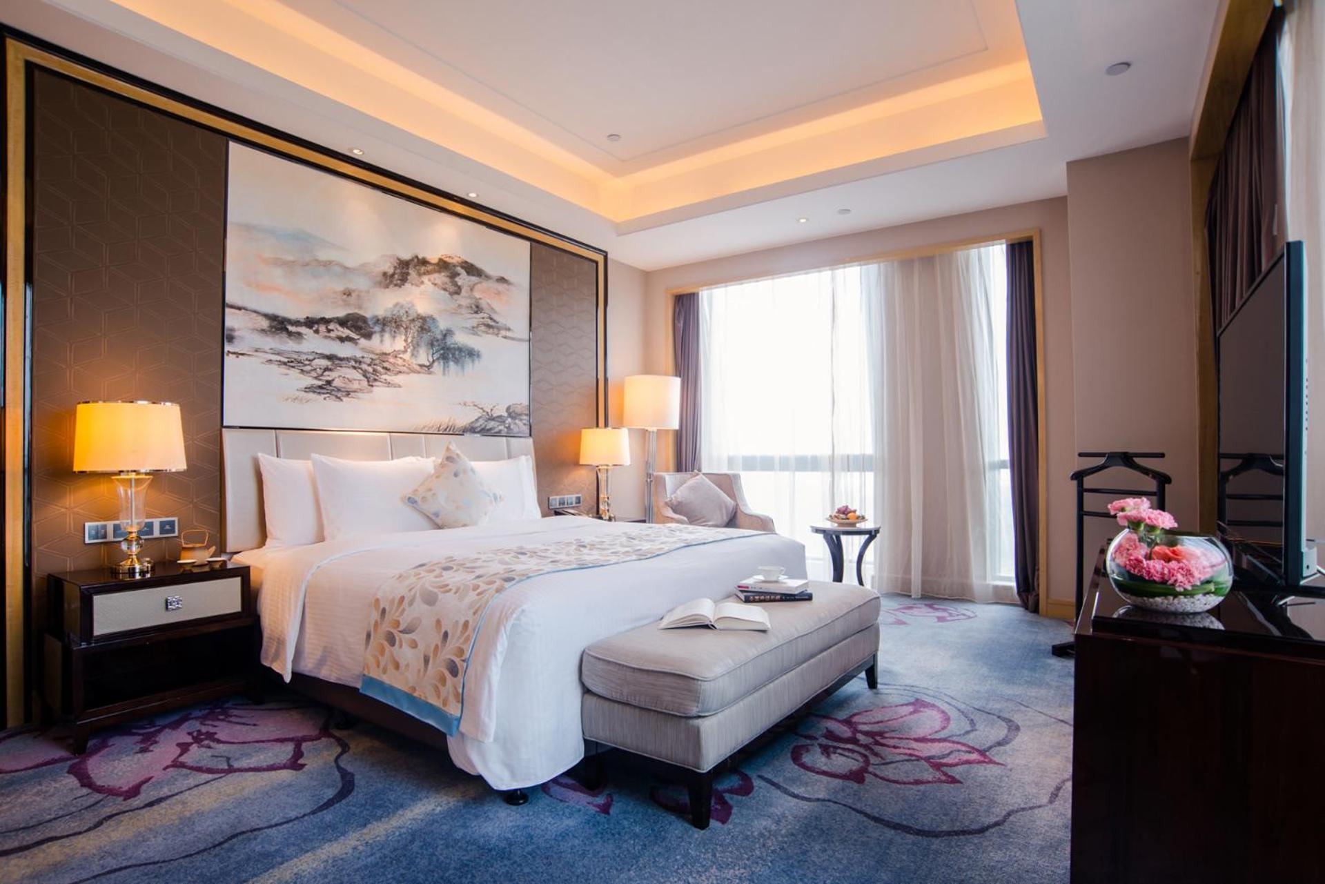 Deluxe Suite photo 1