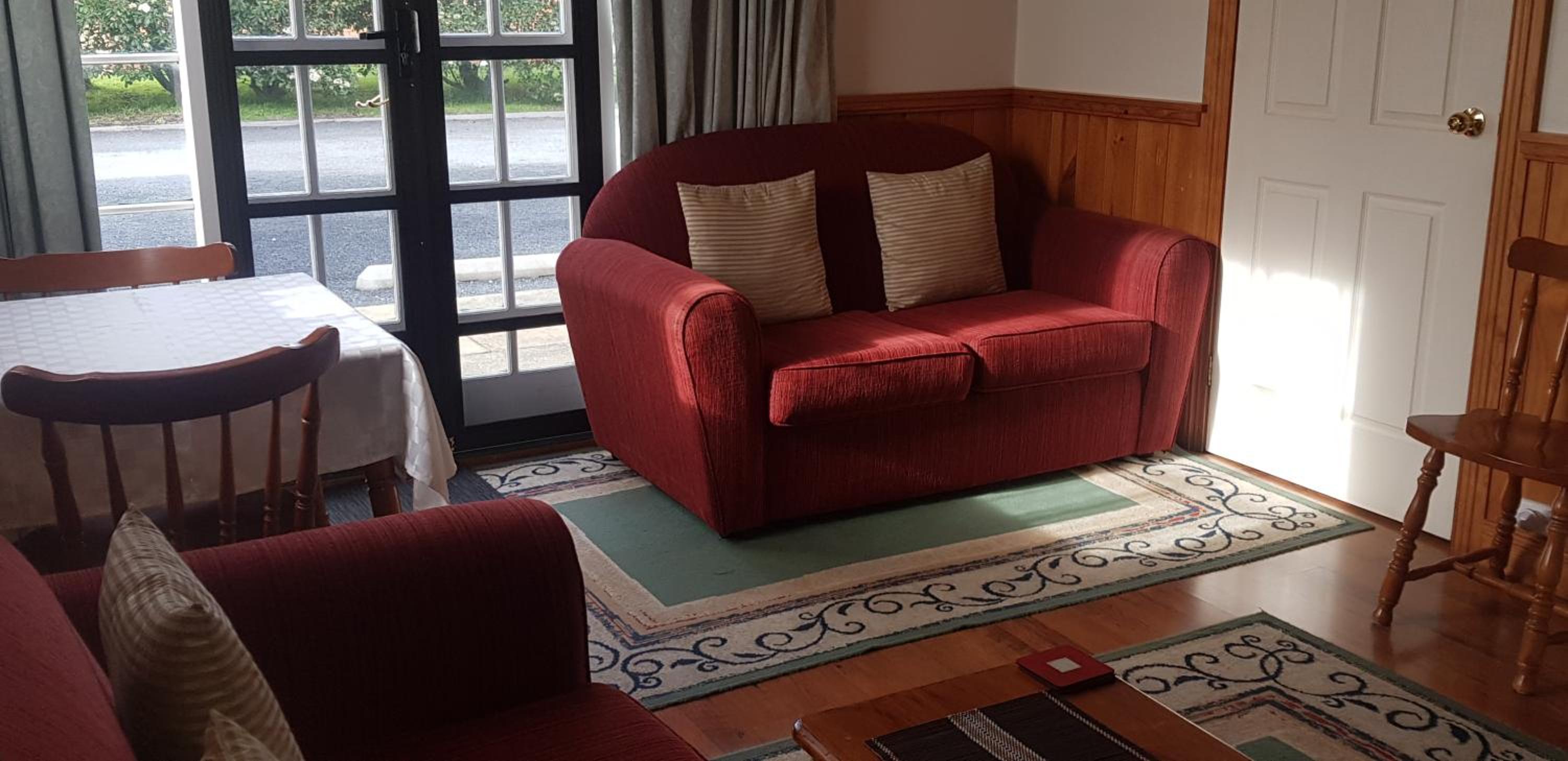 One-Bedroom Cottage - The Retreat photo 1