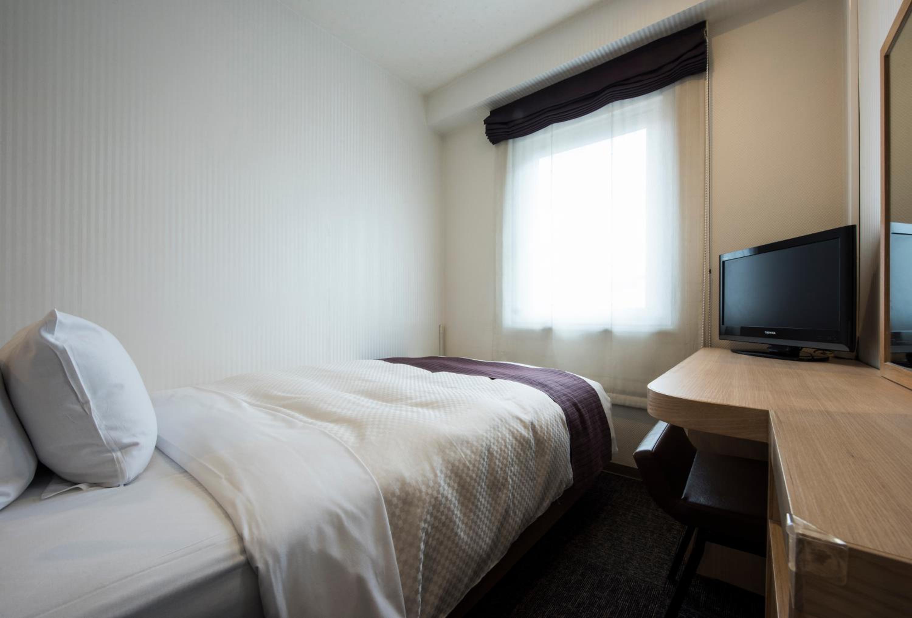 Superior Single Room with Shower - Non-Smoking photo 3