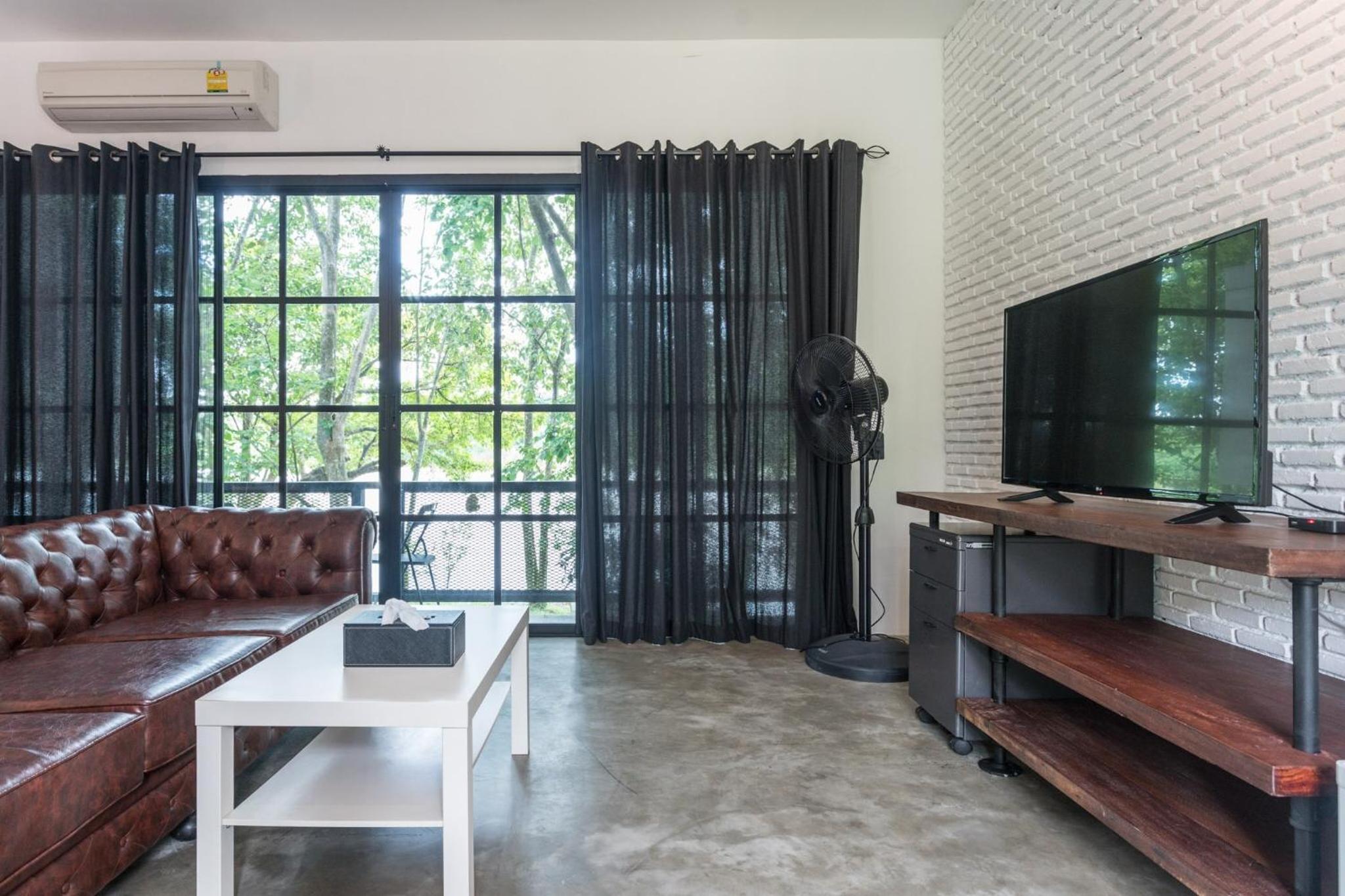 Double Room with River View - Photo 5