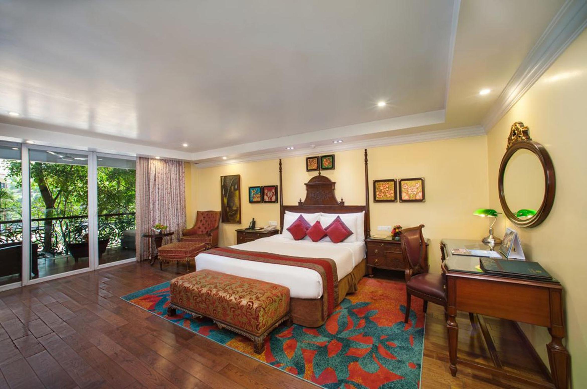 One-Bedroom Cottage - 10% Discount on Foods & Soft Beverages* | 15% Discounts on Laundry Services* | INR 500 spa credit during your stay on selective Massage services. TnC Apply.* | Free Minibar - 2 cans of soft Beverages (Once on Arrival) - Photo 4