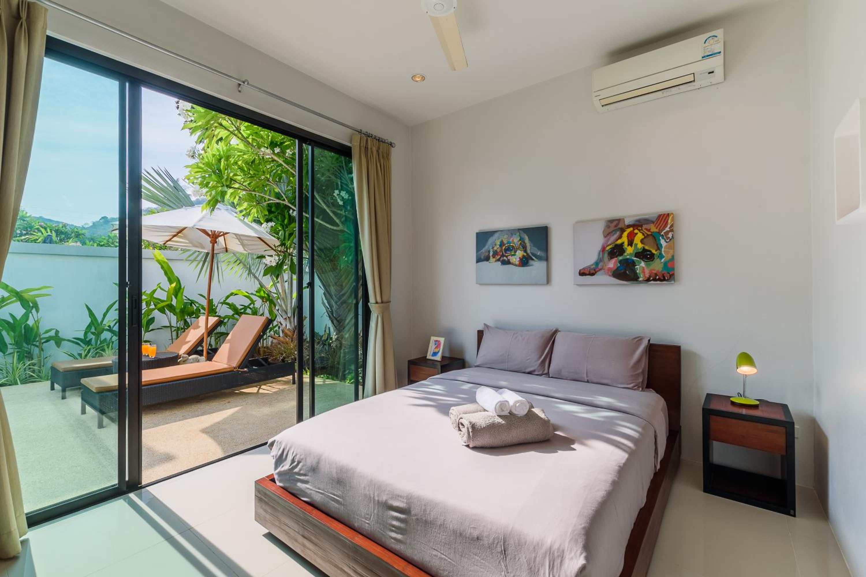 Villa photo 1