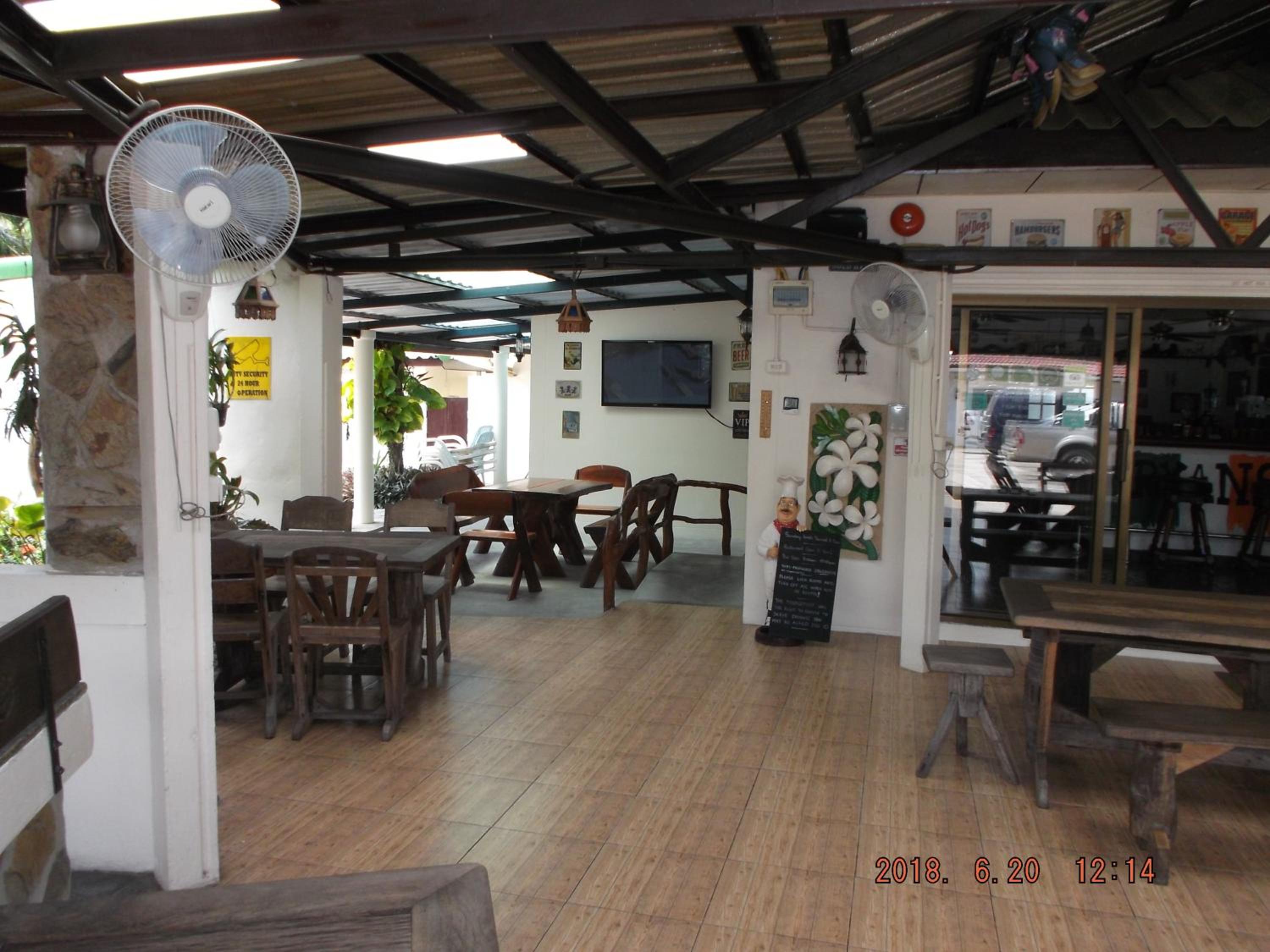 Family Bungalow - Photo 4