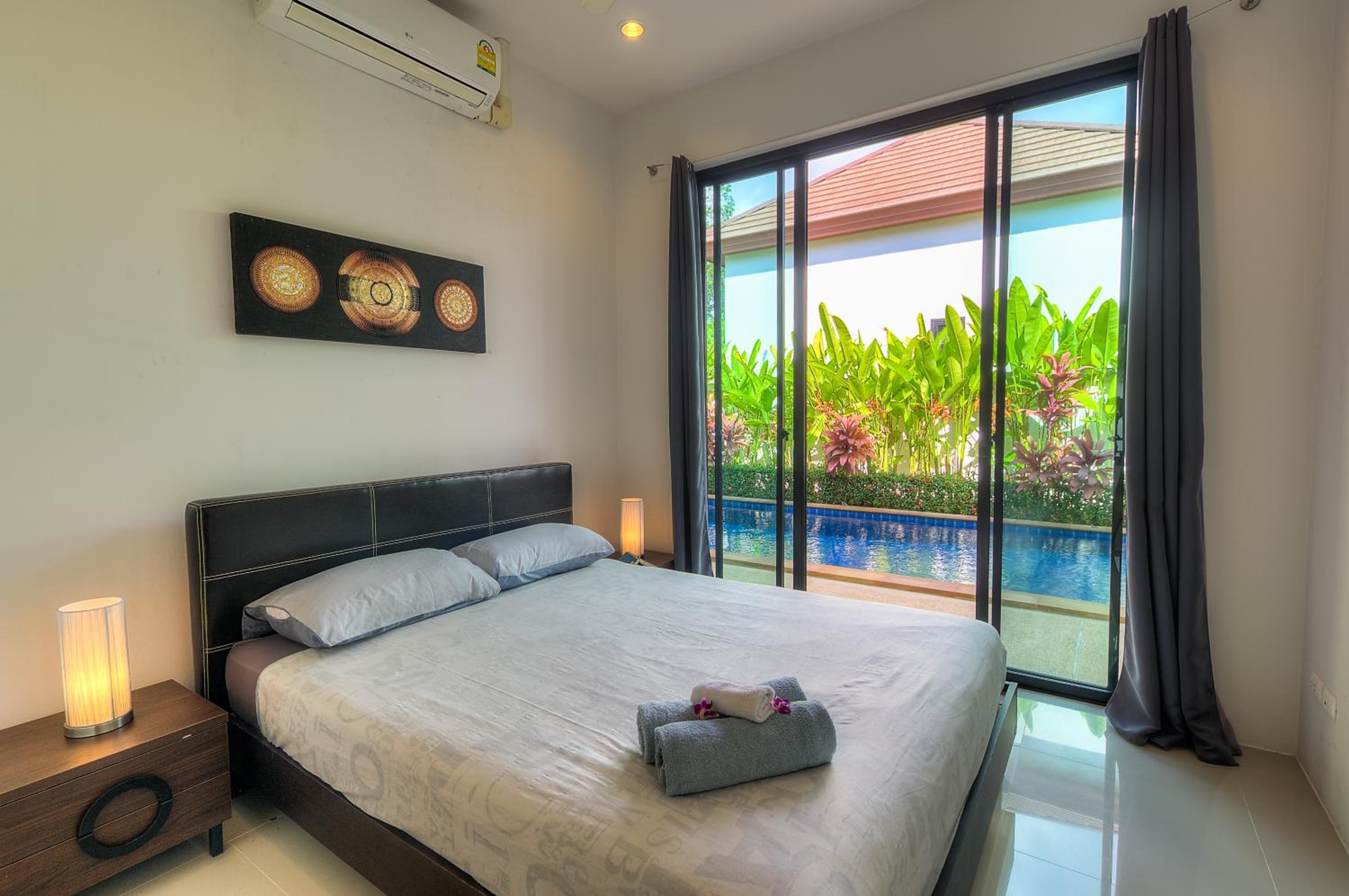 Villa photo 1