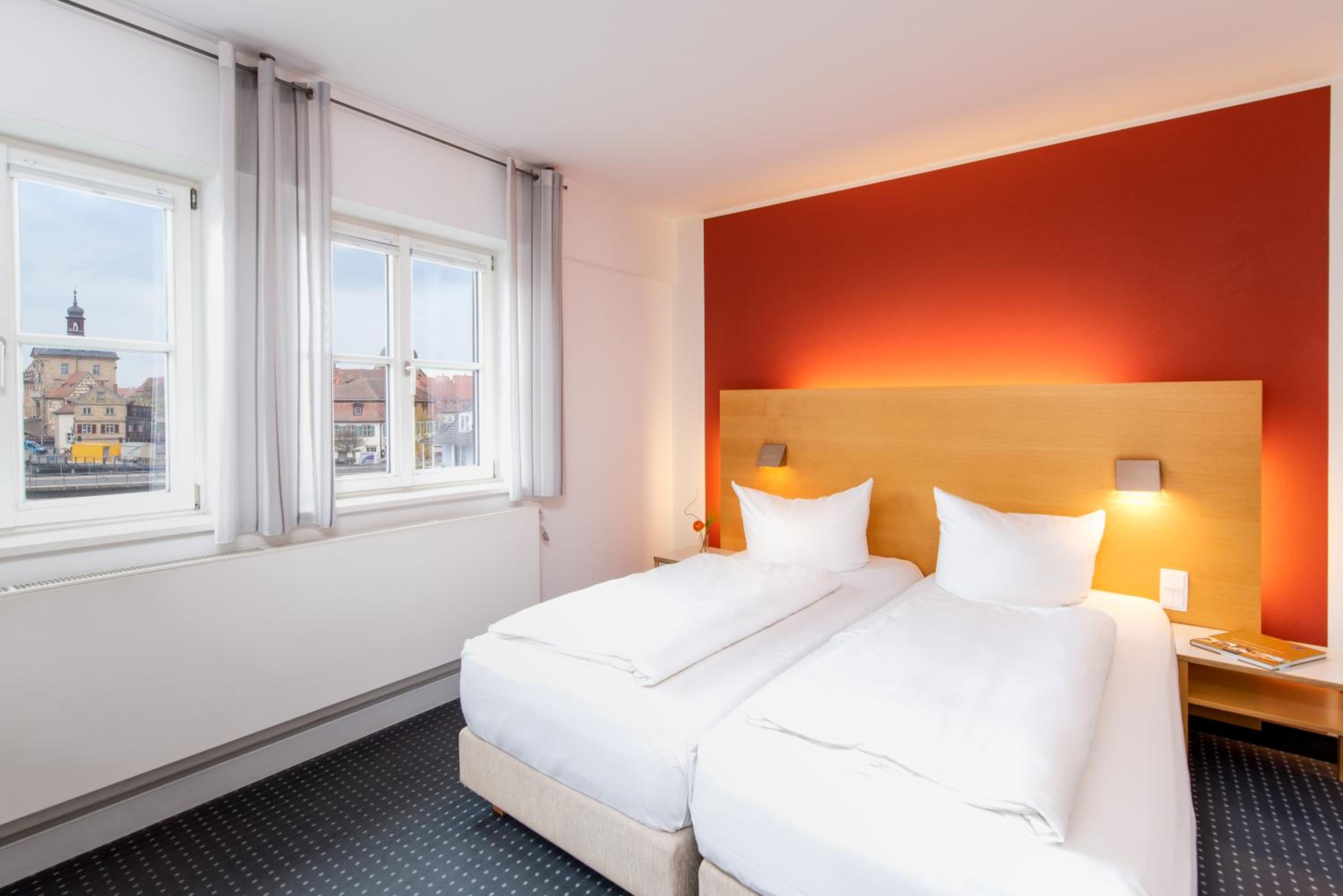 Deluxe Twin Room photo 3