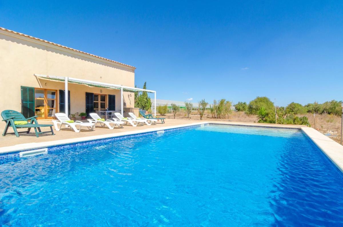 Three-Bedroom Villa photo 2