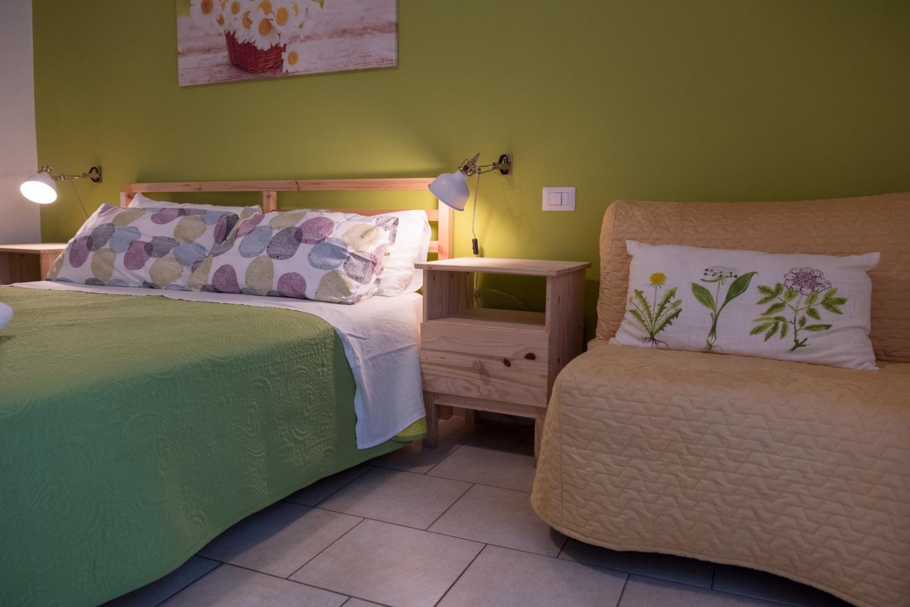 Triple Room with Private Bathroom photo 3