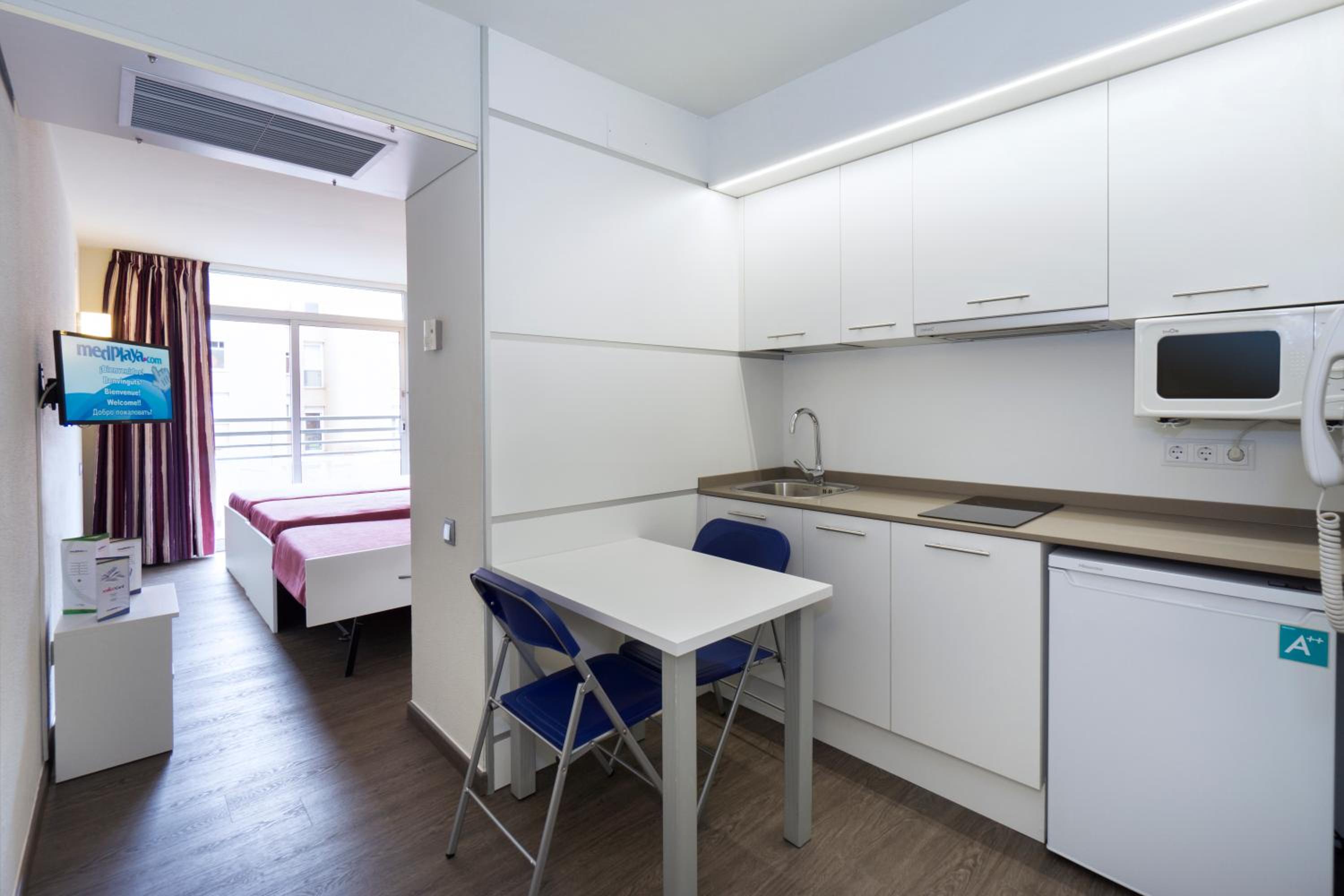 Studio (3 Adults) - Photo 5