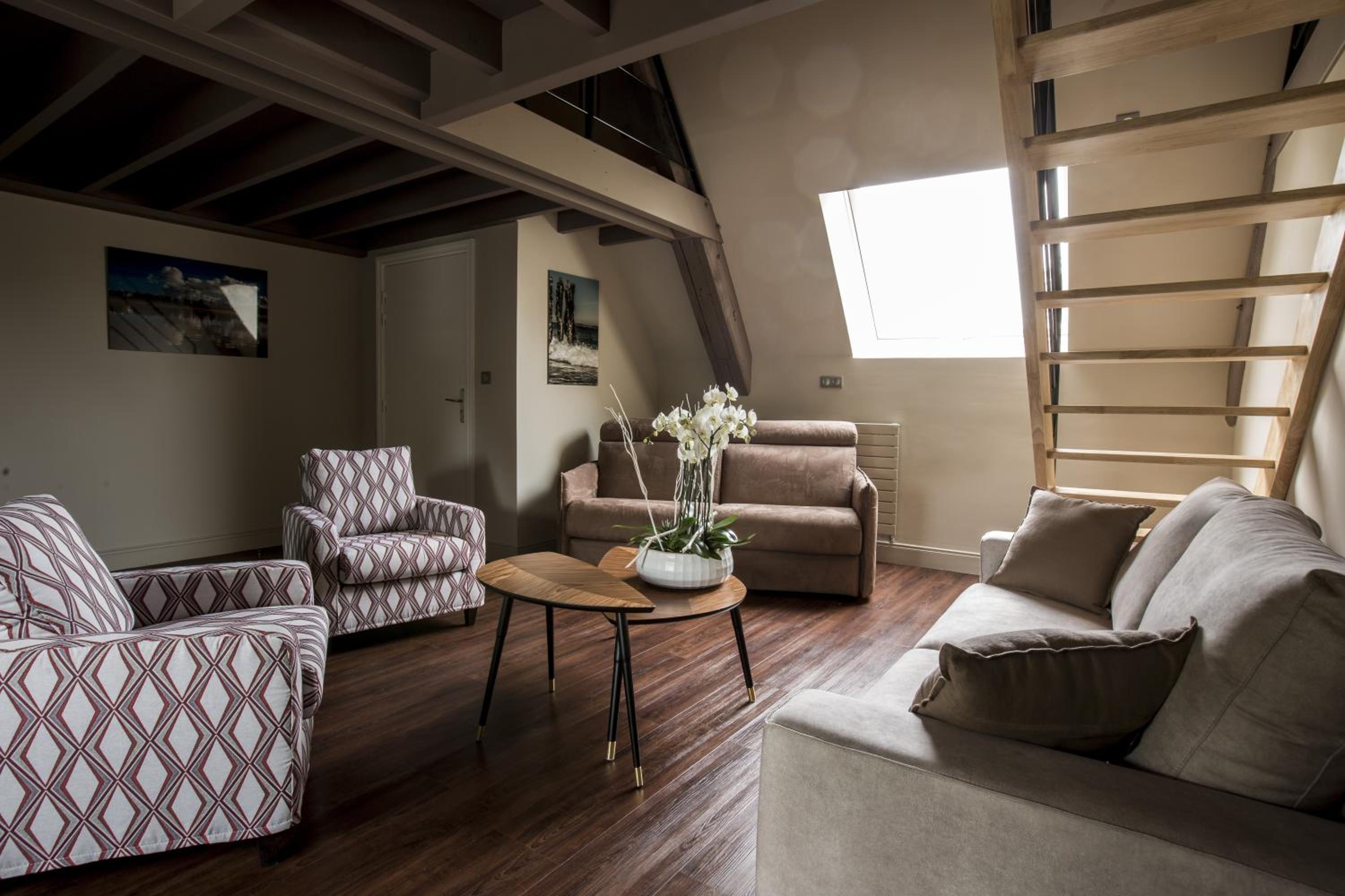 Family Suite with Free Spa access photo 2