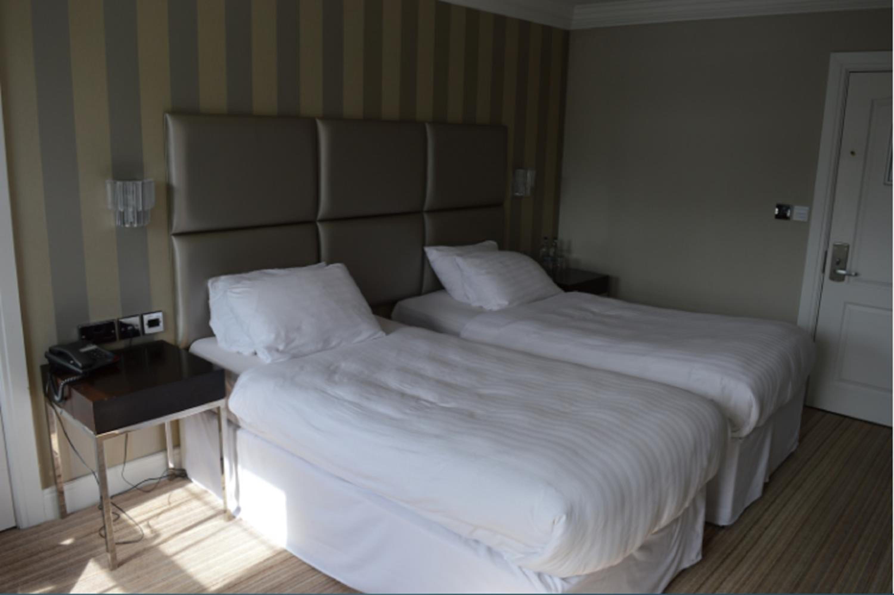 Twin Room - Photo 4