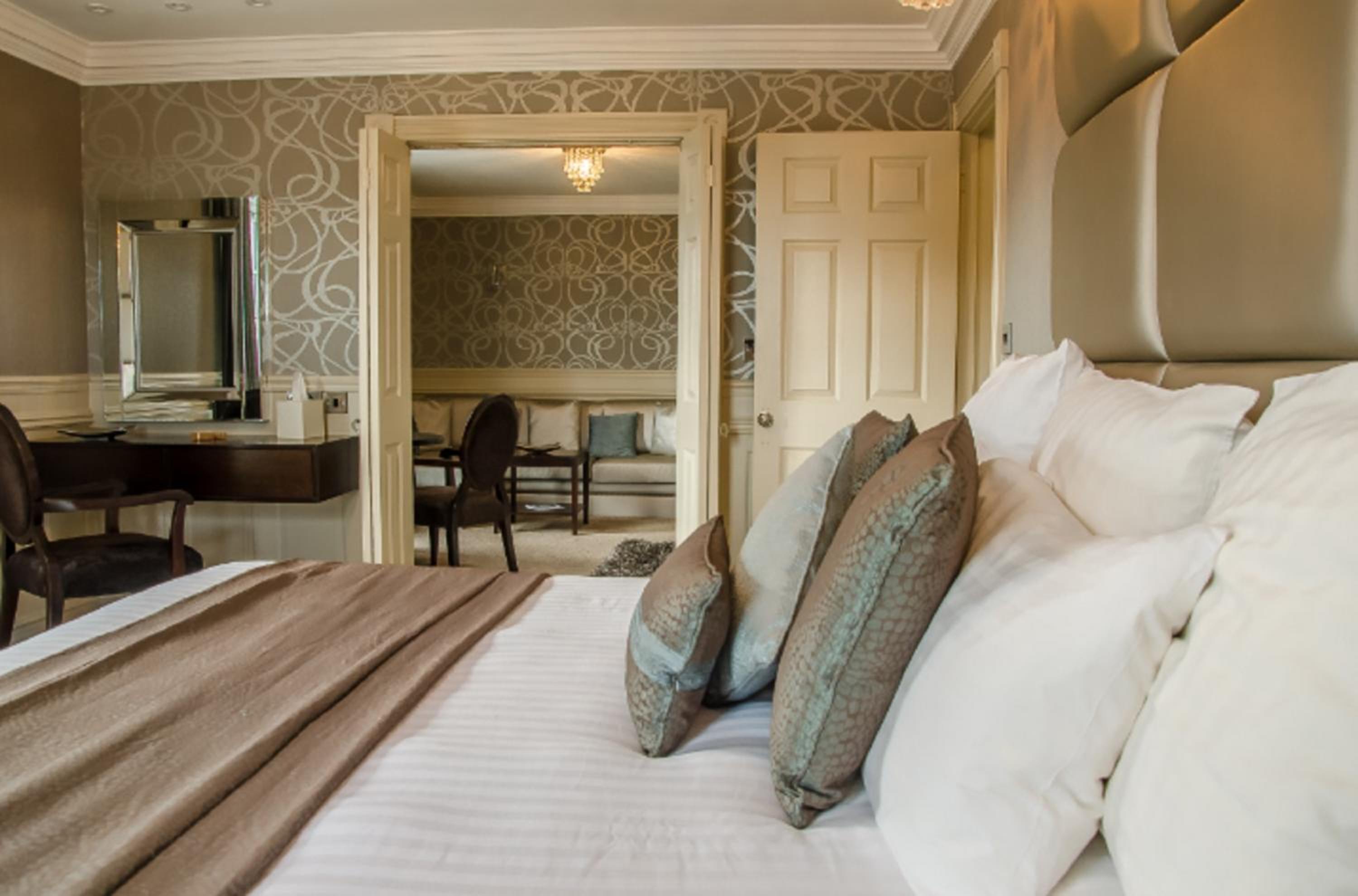Cliff Suite - Photo 2