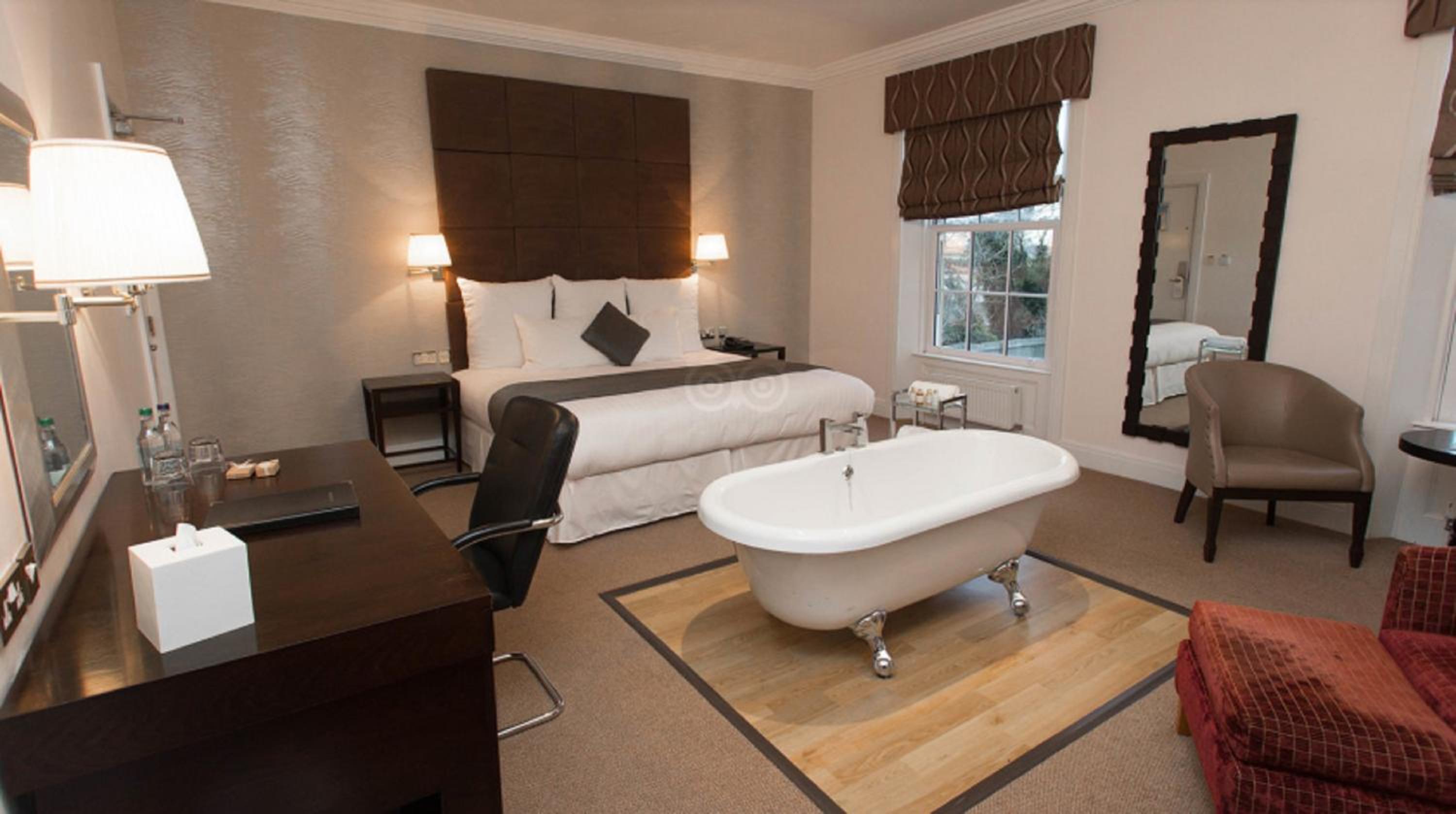 Suite with Bath - Photo 1