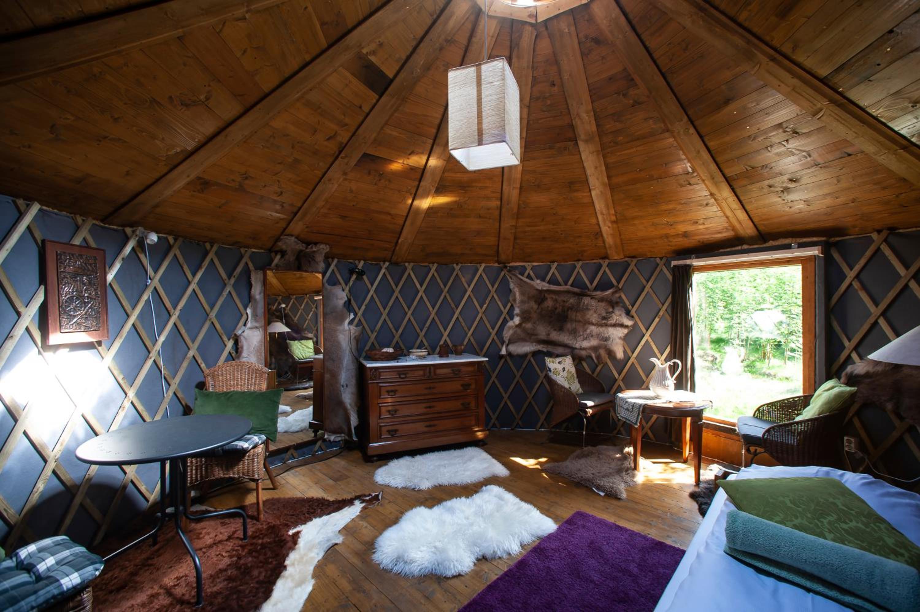 Private Yurt with Shared Bathroom photo 1