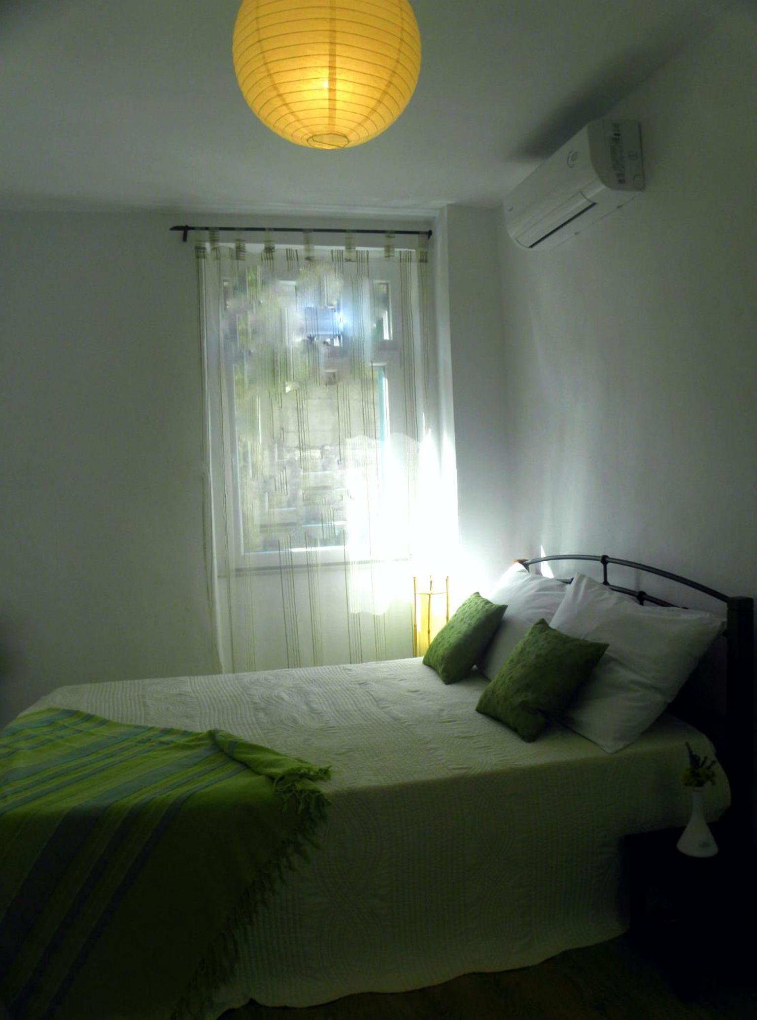Double Room - Photo 7