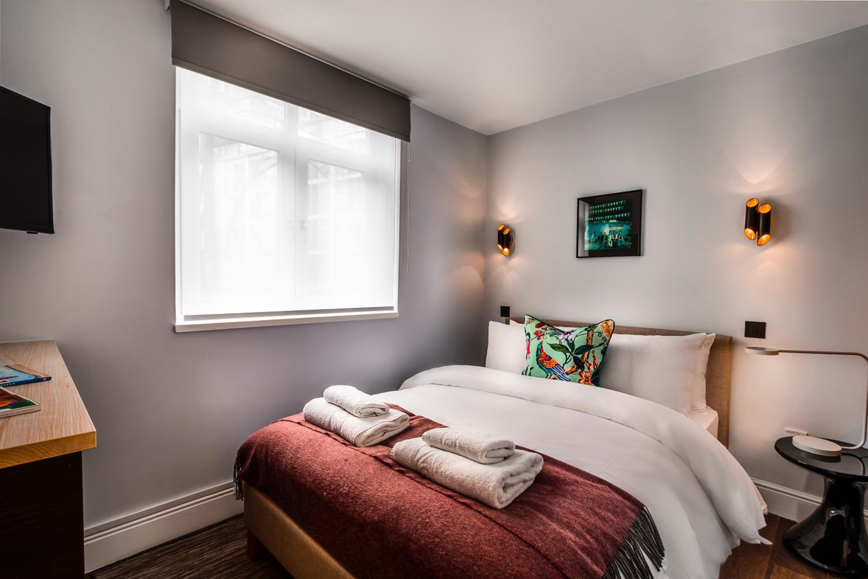 Small Double Room photo 2