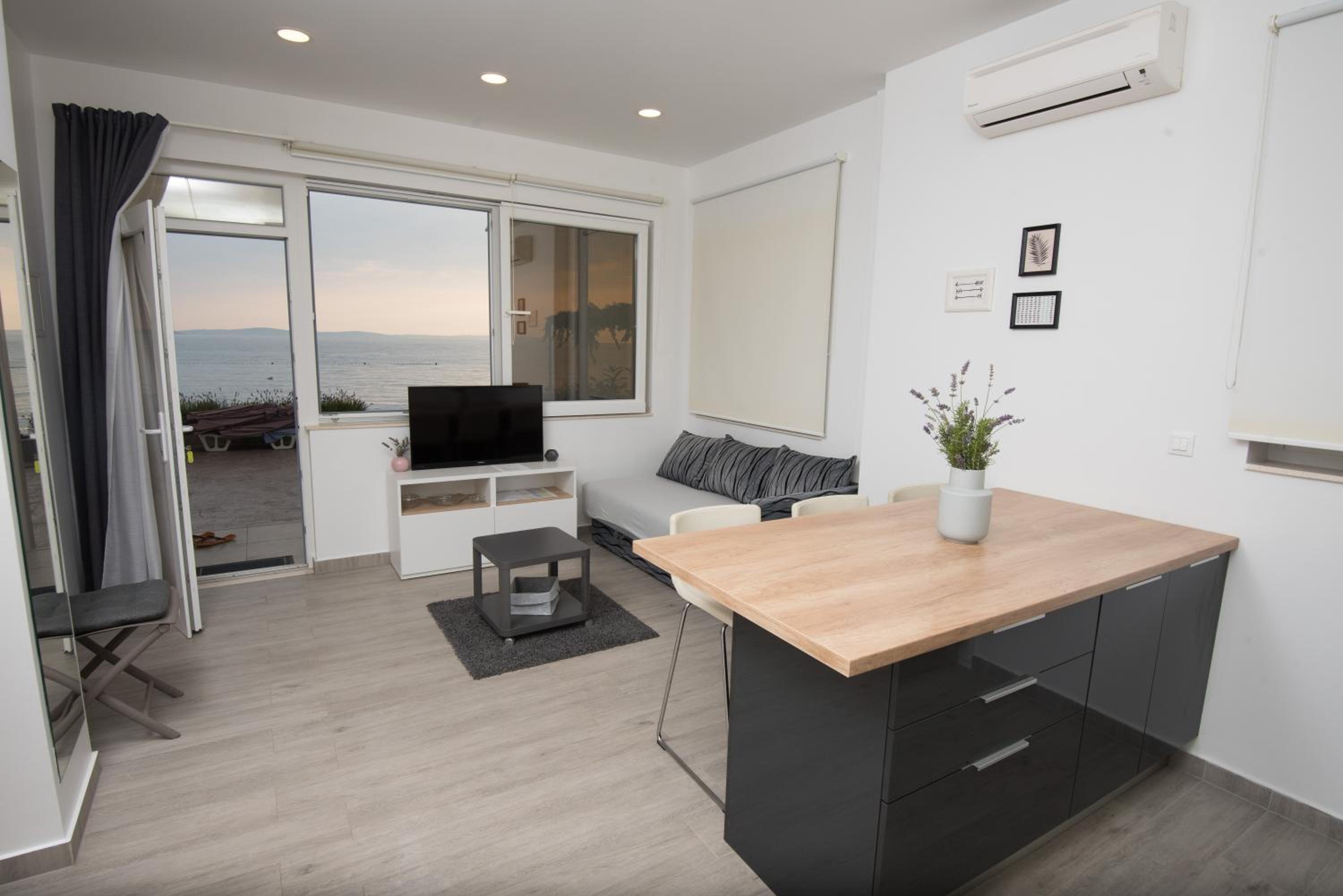 Apartment - Ground Floor photo 1
