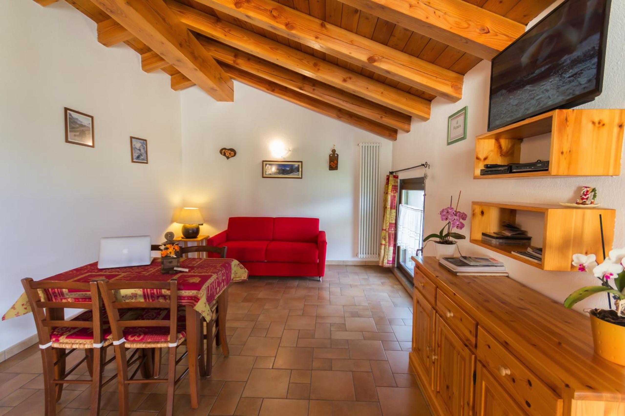 Studio Apartment - Second Floor