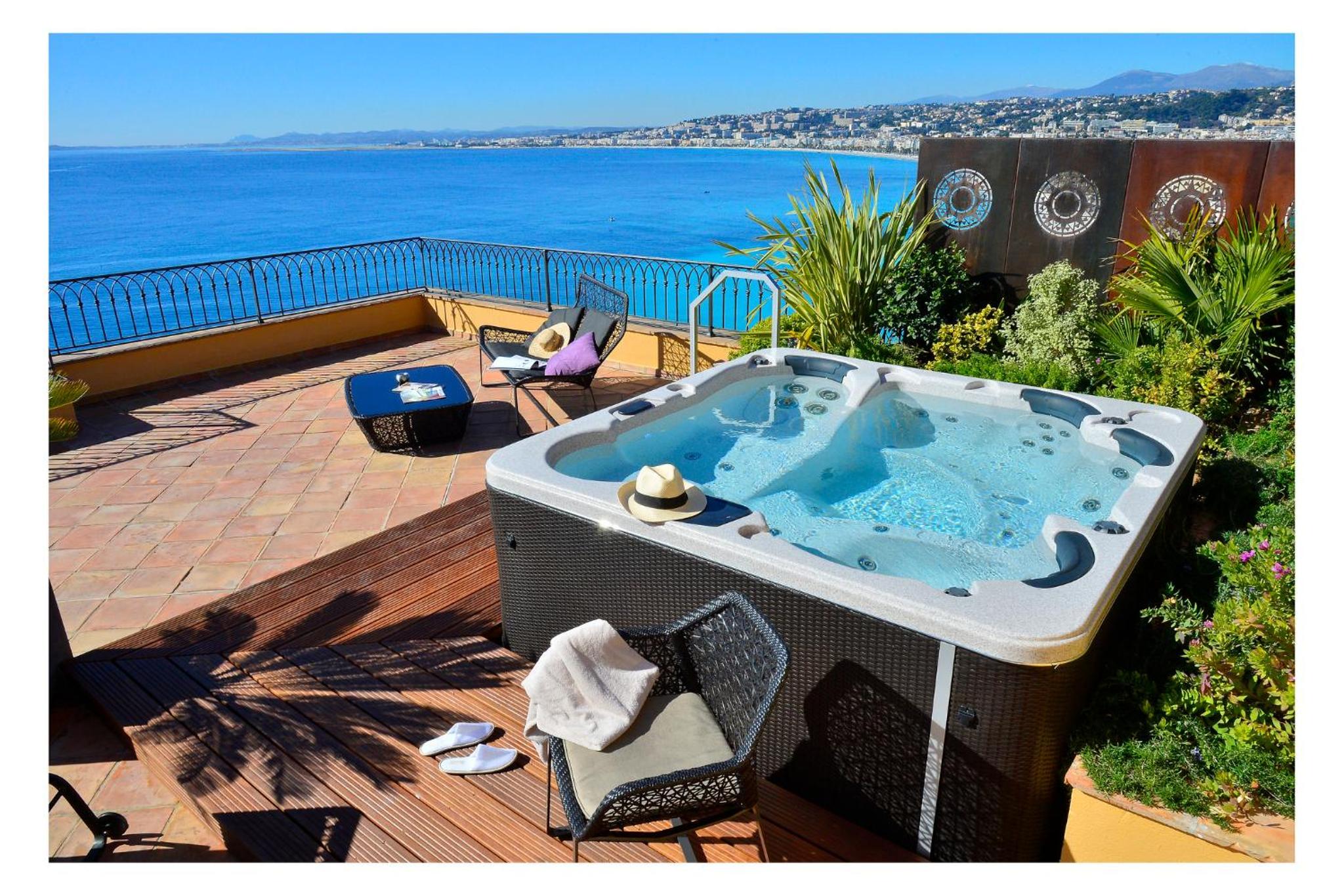 Suite Mediterranée with Sea View - Photo 15