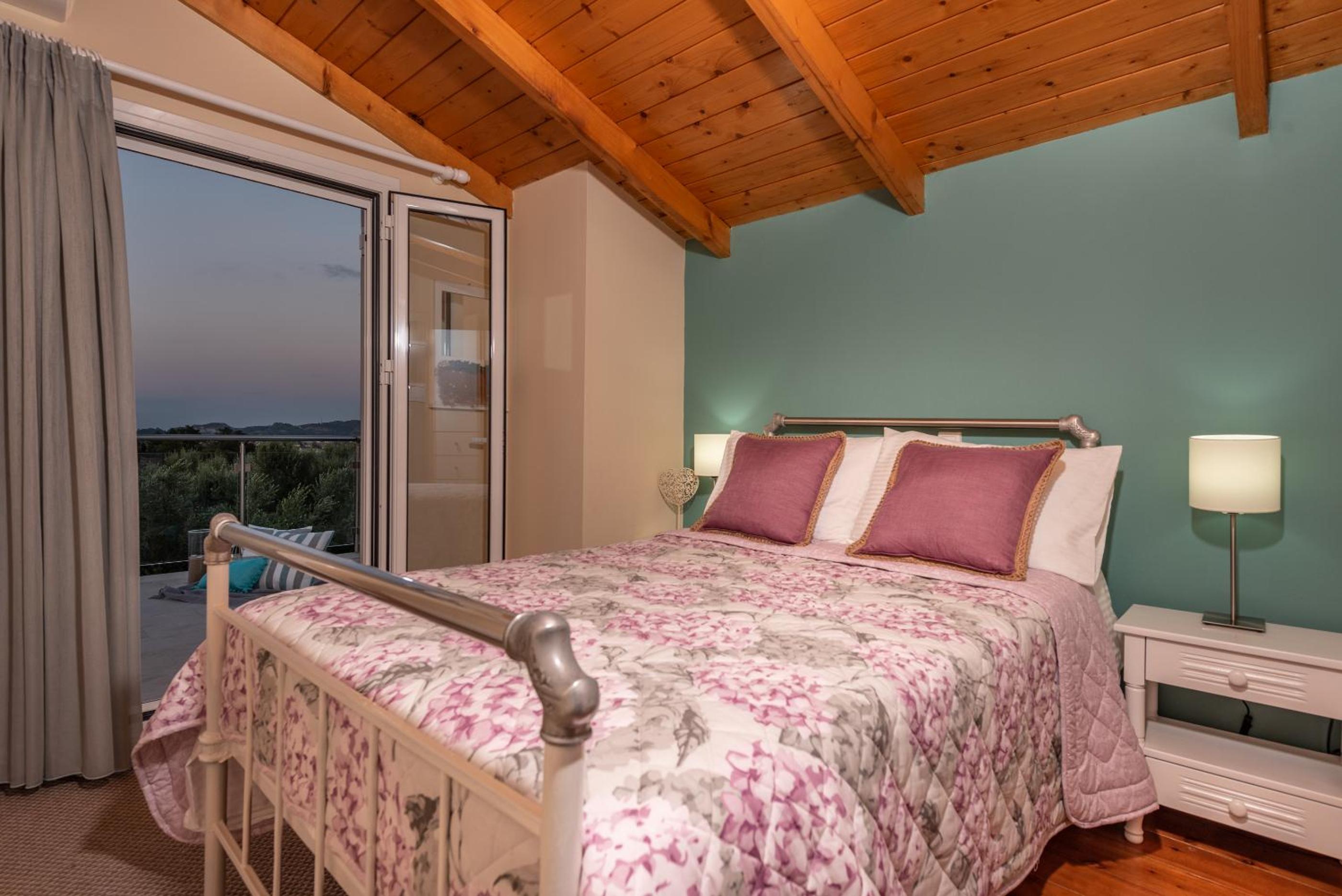 Villa with Private Pool photo 1
