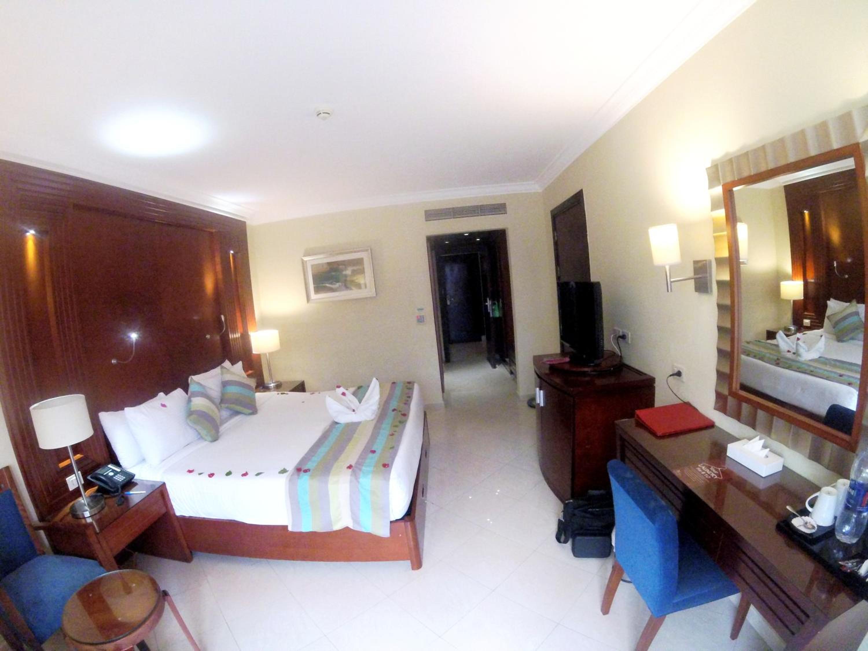 Pool view room - Photo 1