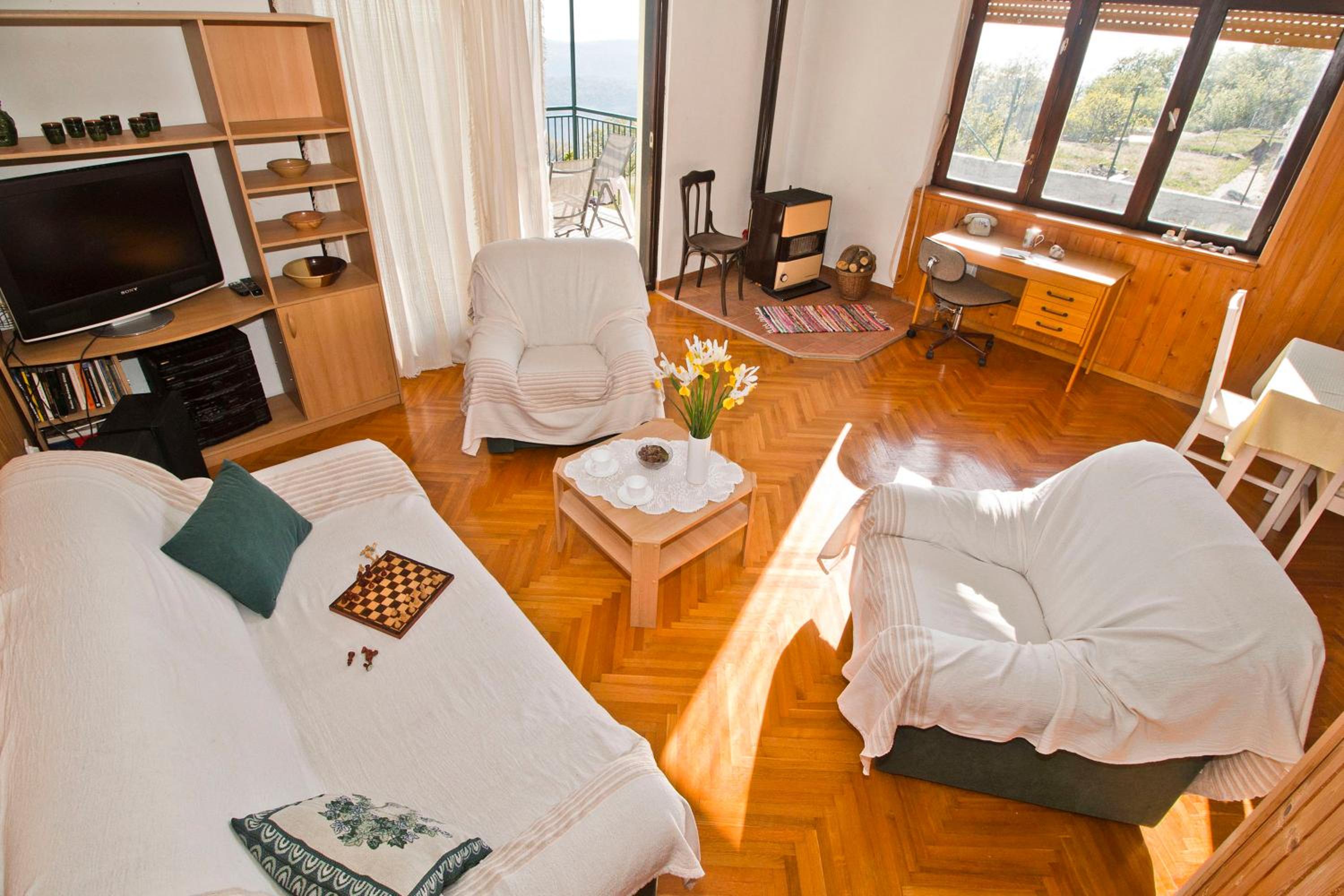 Villa photo 1