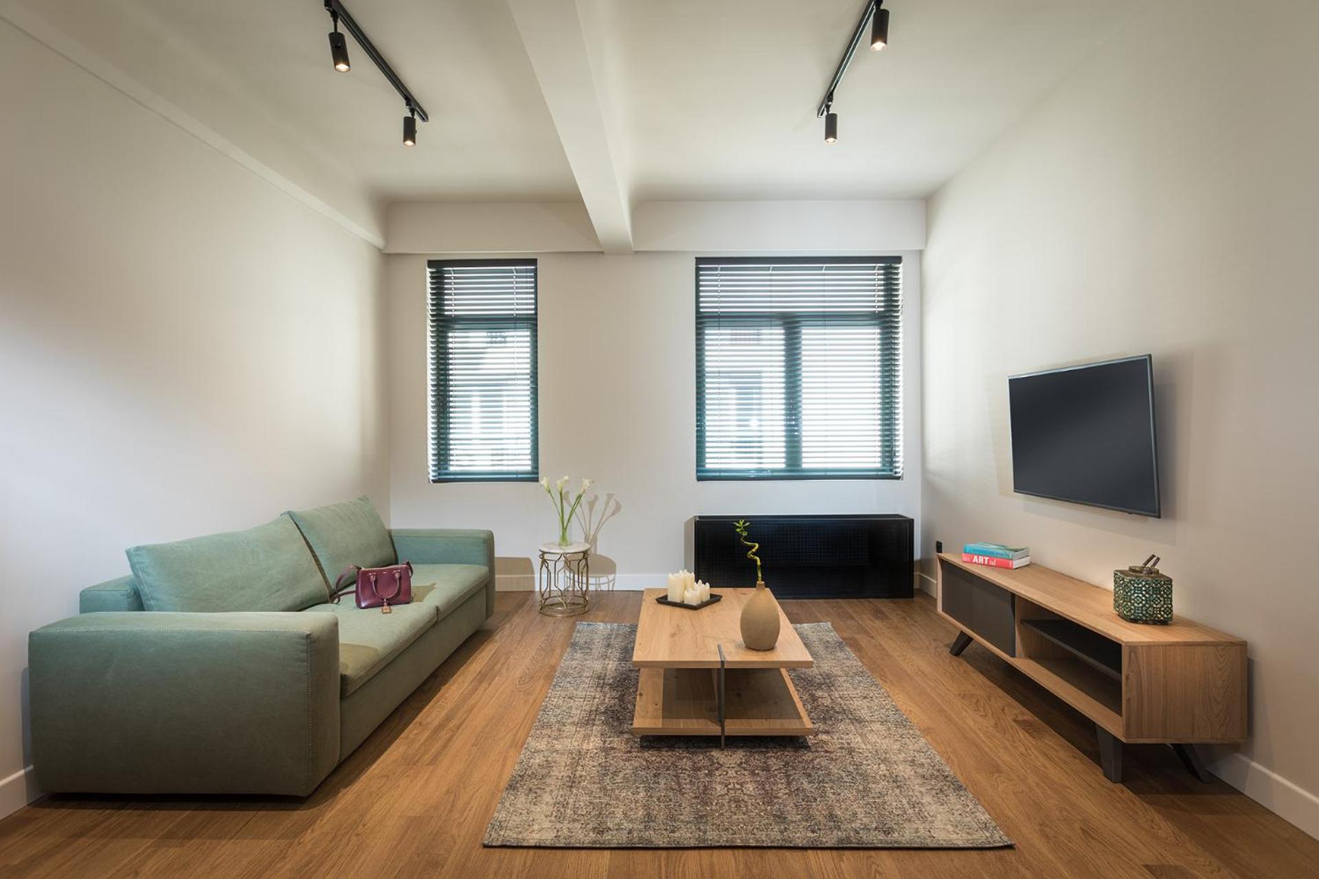 Deluxe Apartment with City View photo 3