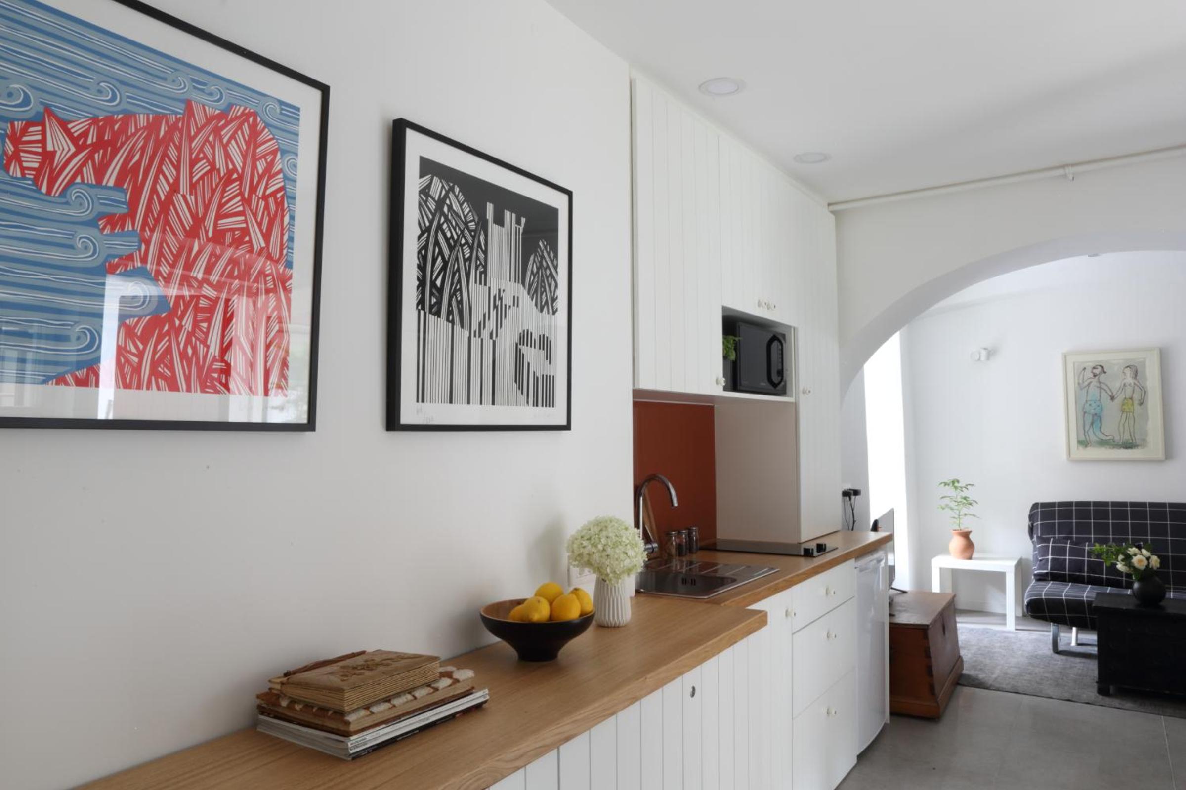Studio Apartment - Photo 20