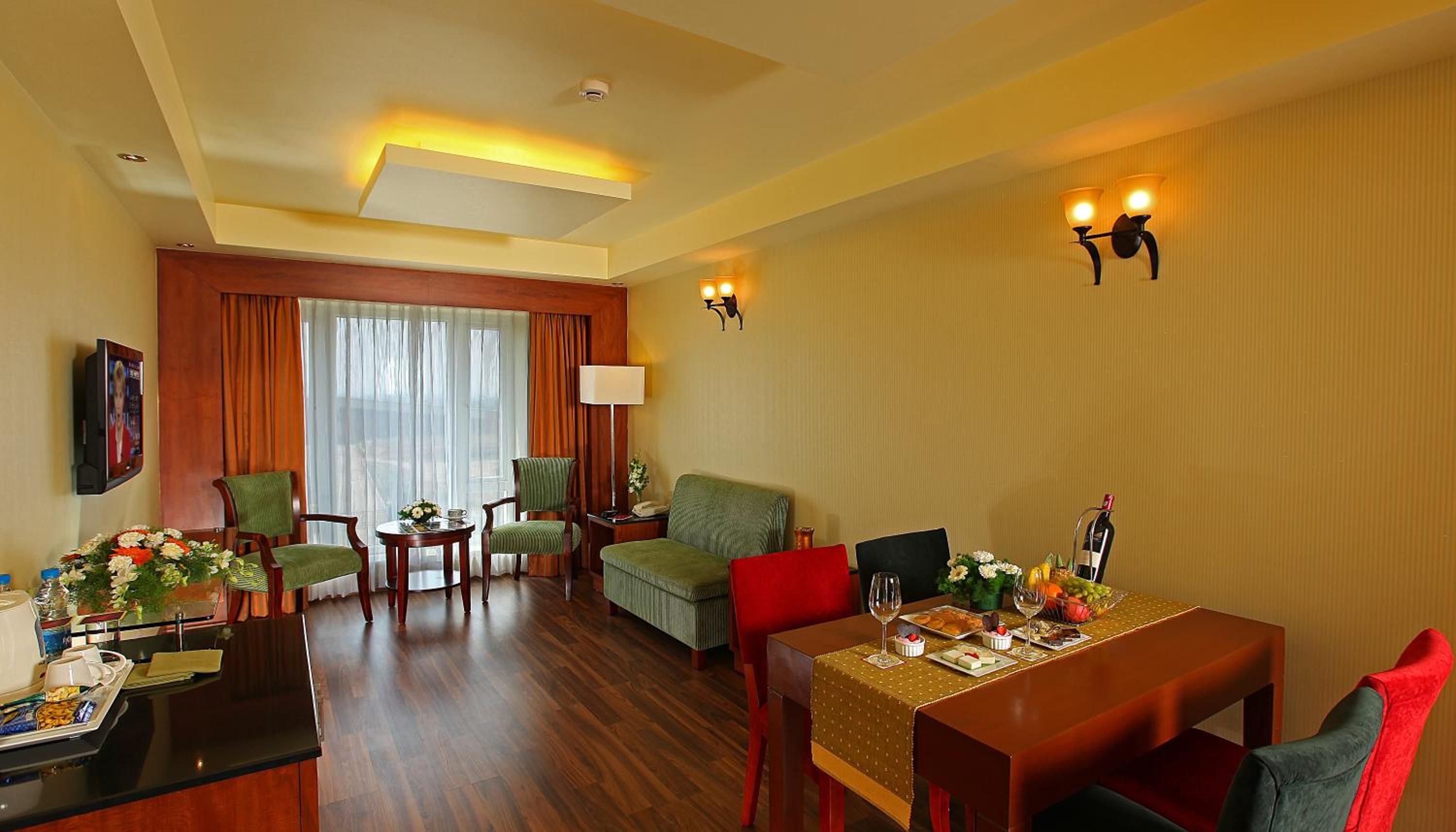 Super Deluxe Double or Twin Room - Photo 5