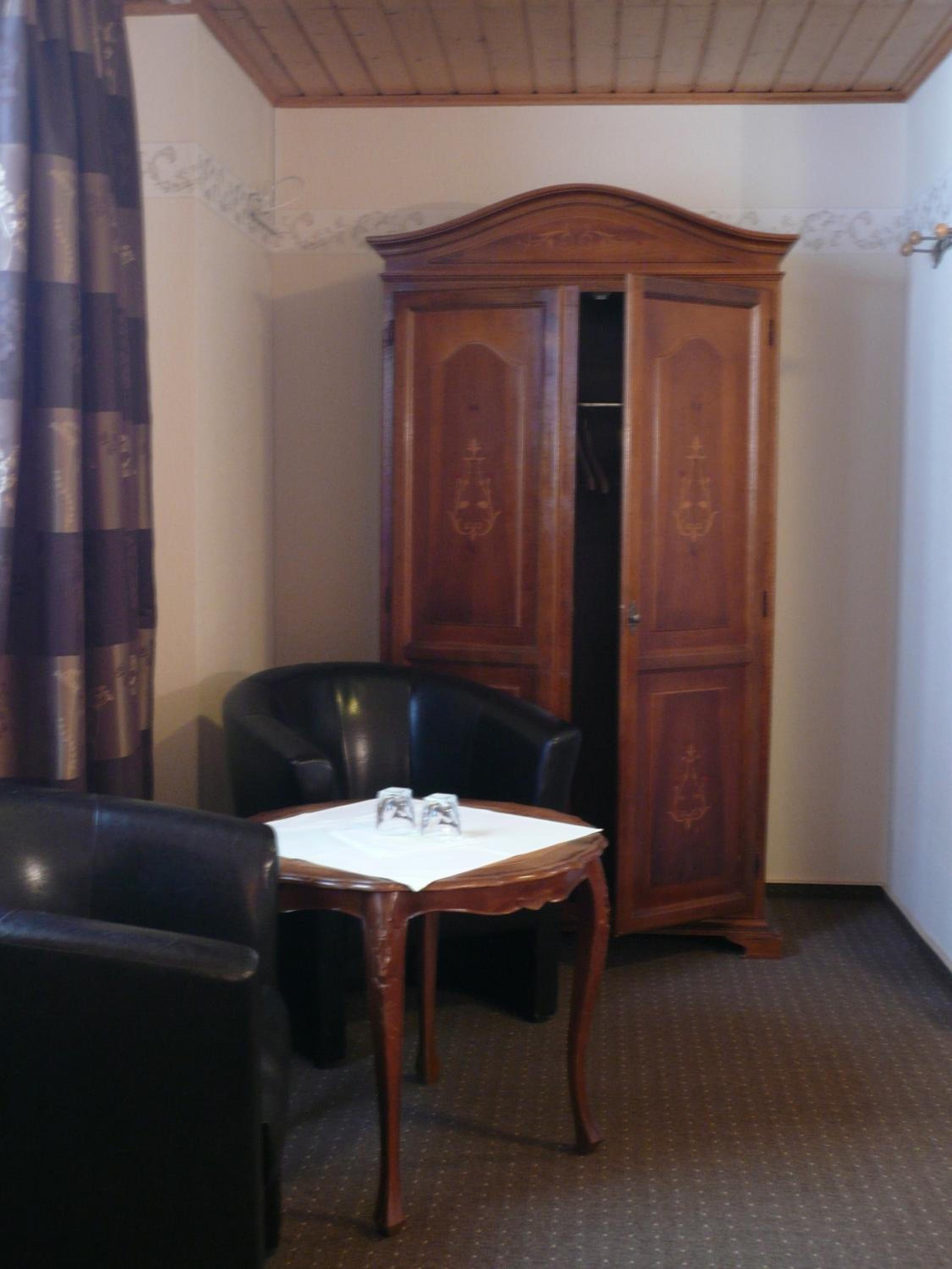 Single Room photo 2
