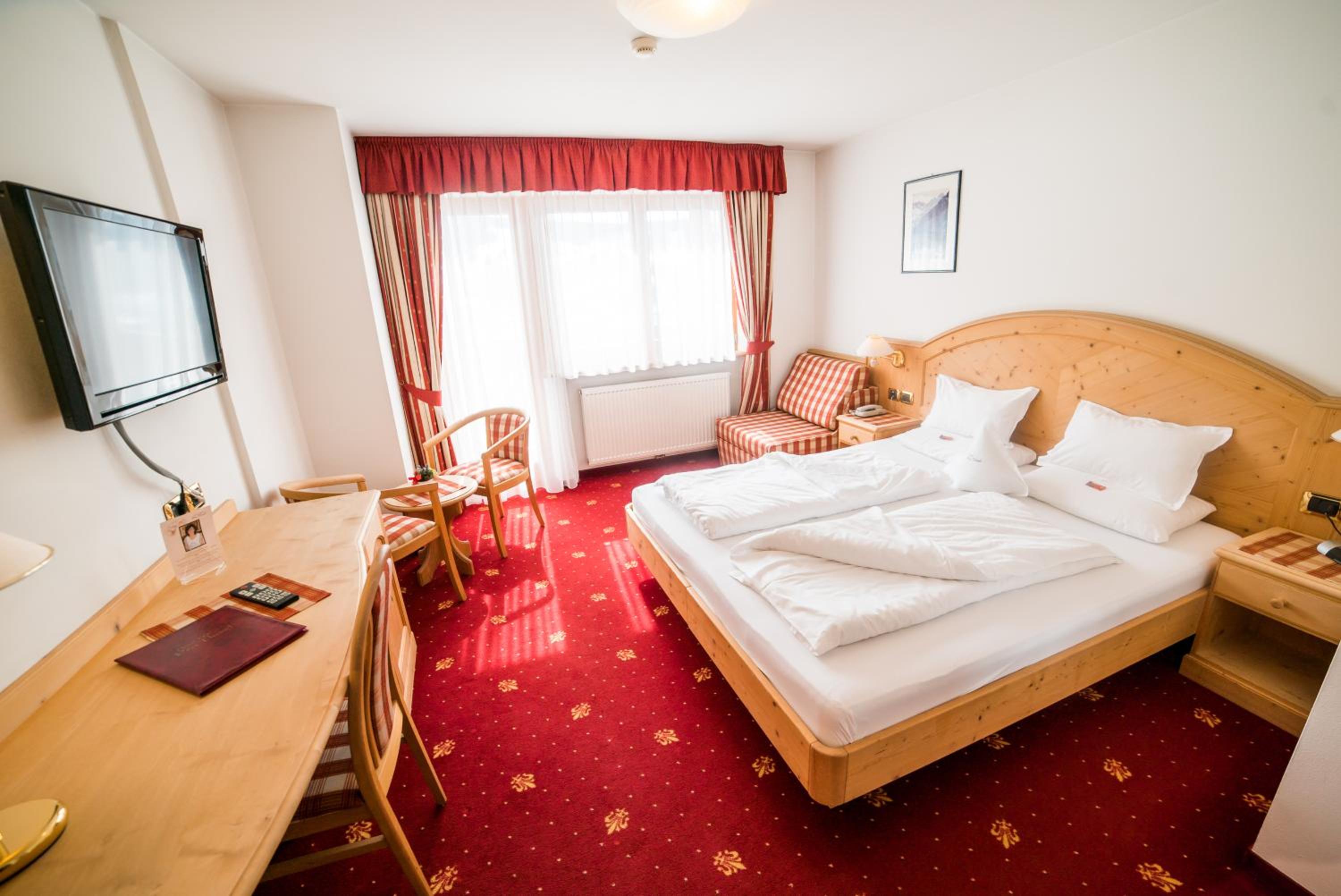 Standard Double or Twin Room photo 1