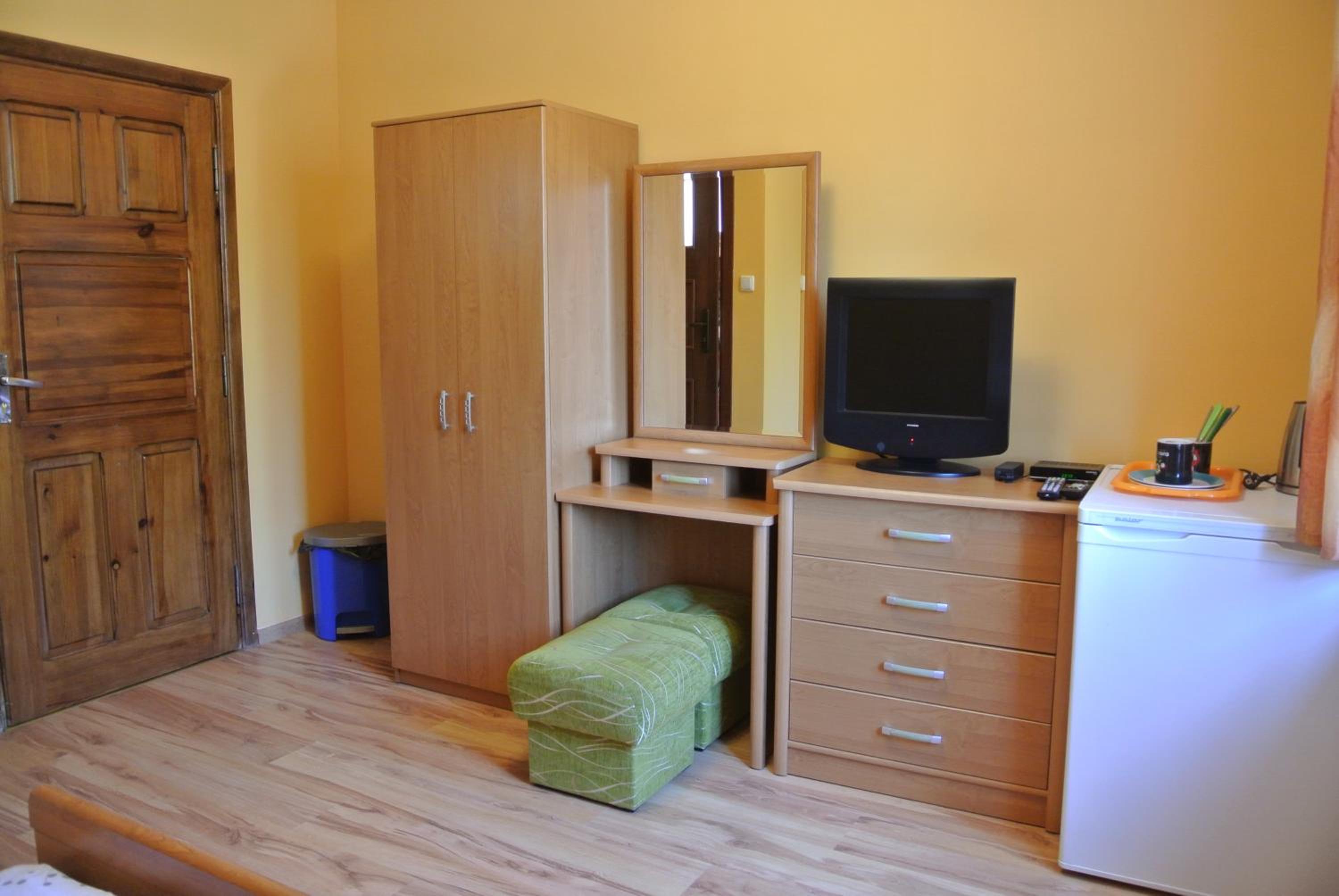 Double Room - Photo 4