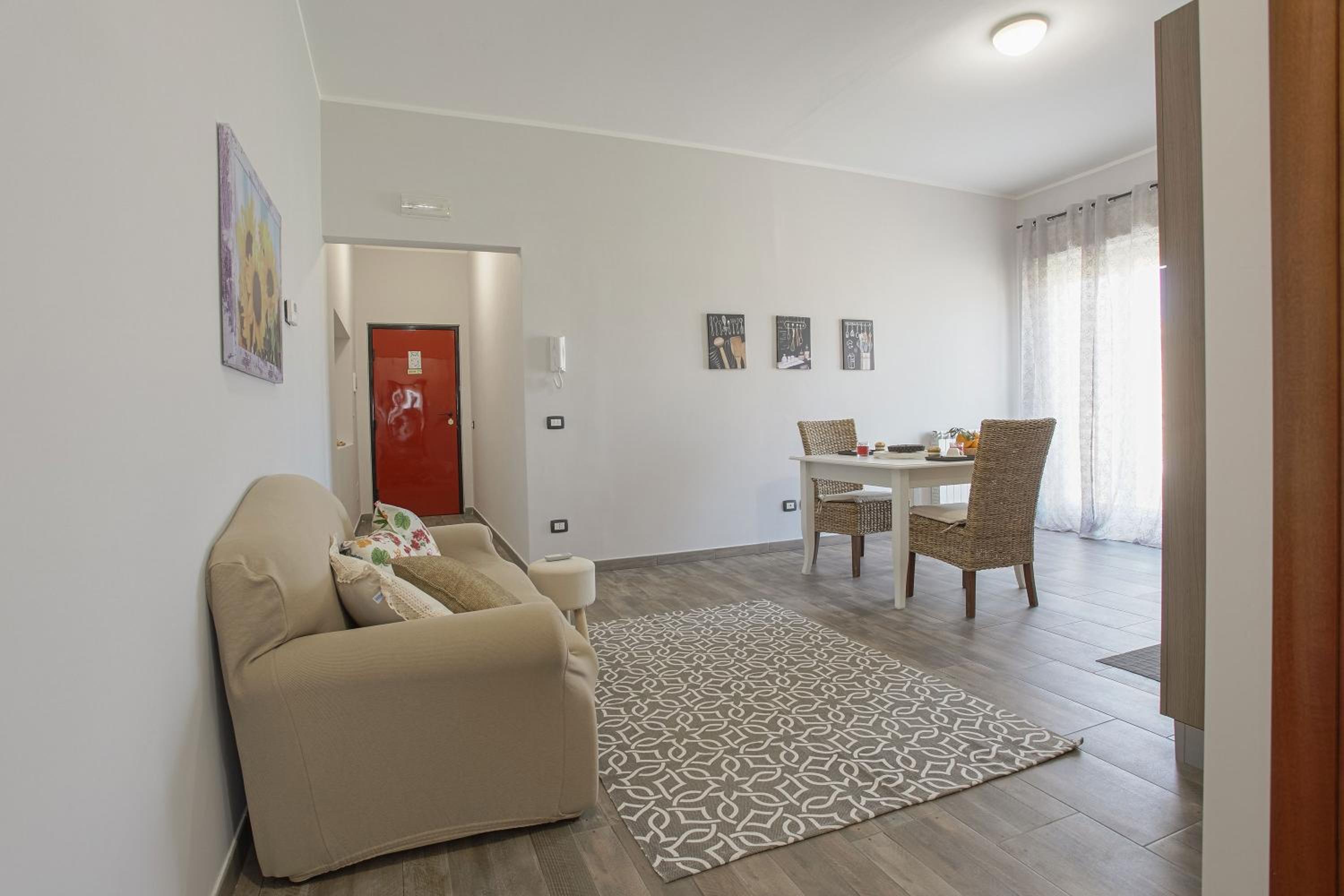 Apartment photo 1