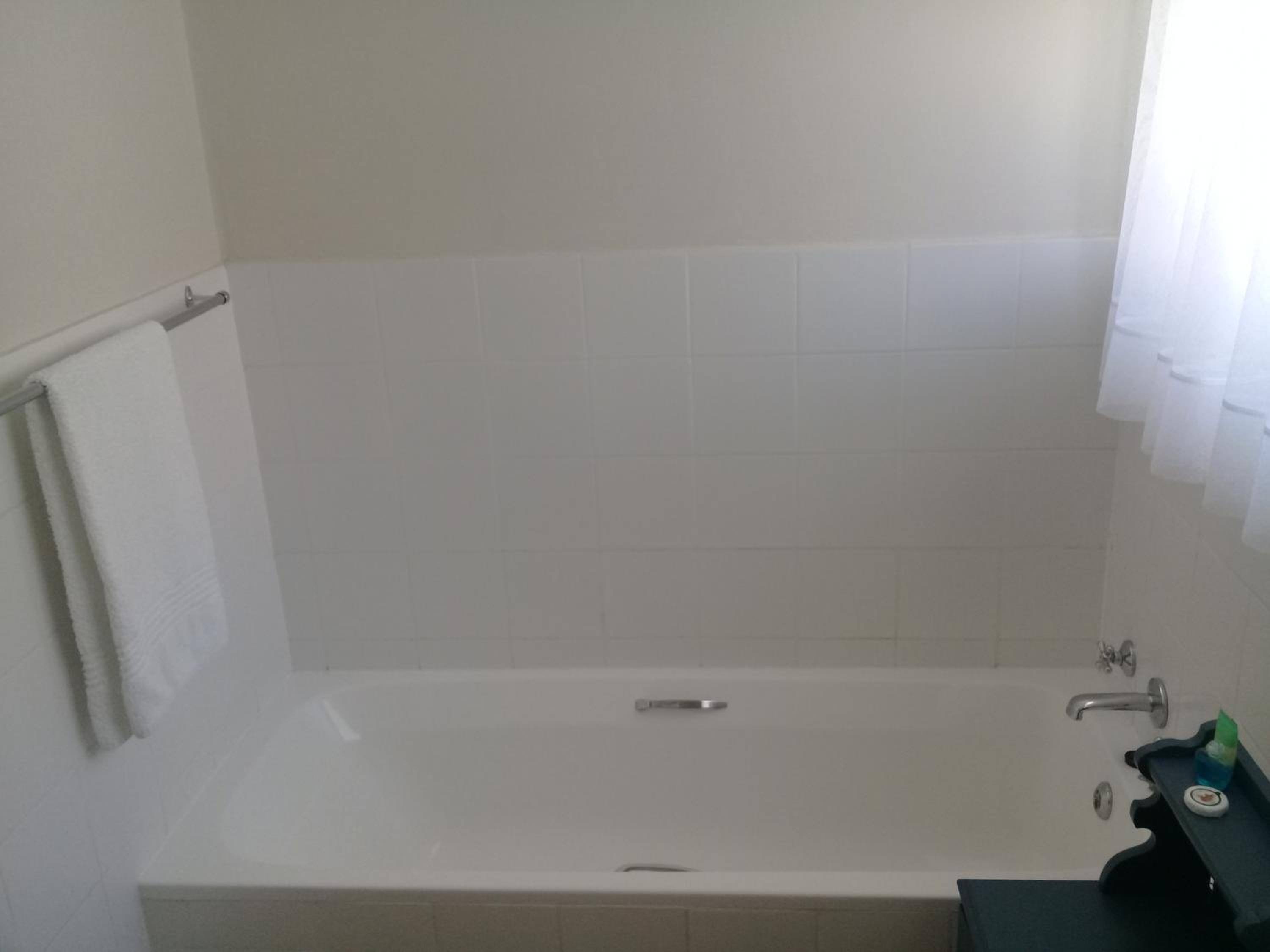 Budget Double Room - Photo 6
