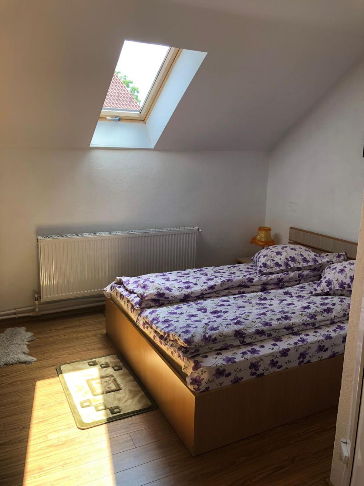 Double or Twin Room - Photo 4