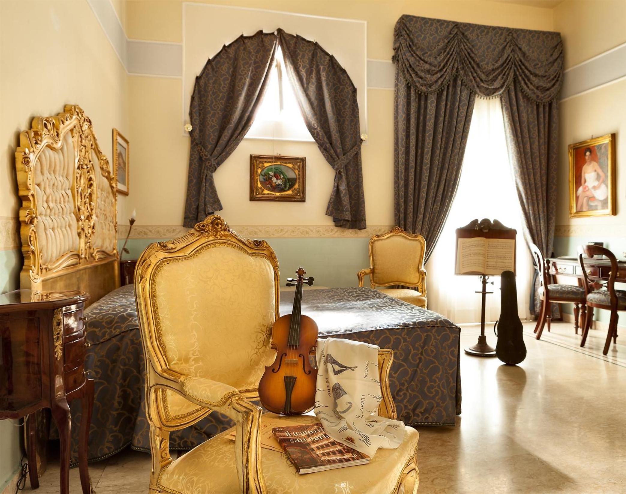 Superior Triple Room photo 2