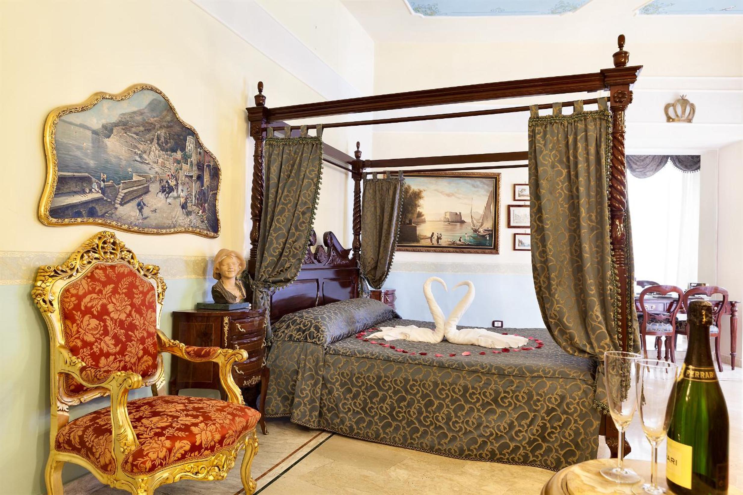 Deluxe Double or Twin Room photo 2