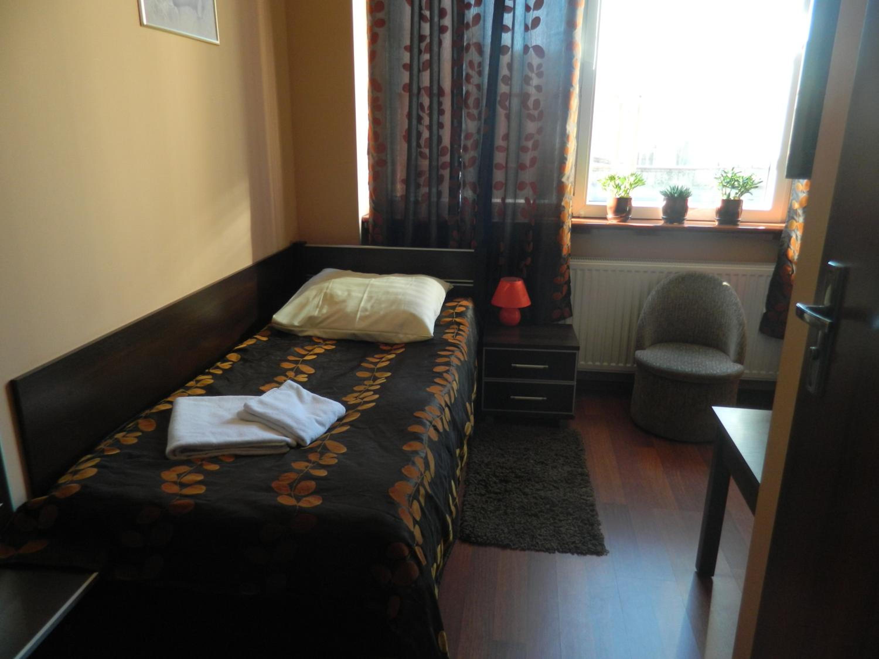 Single Room photo 3